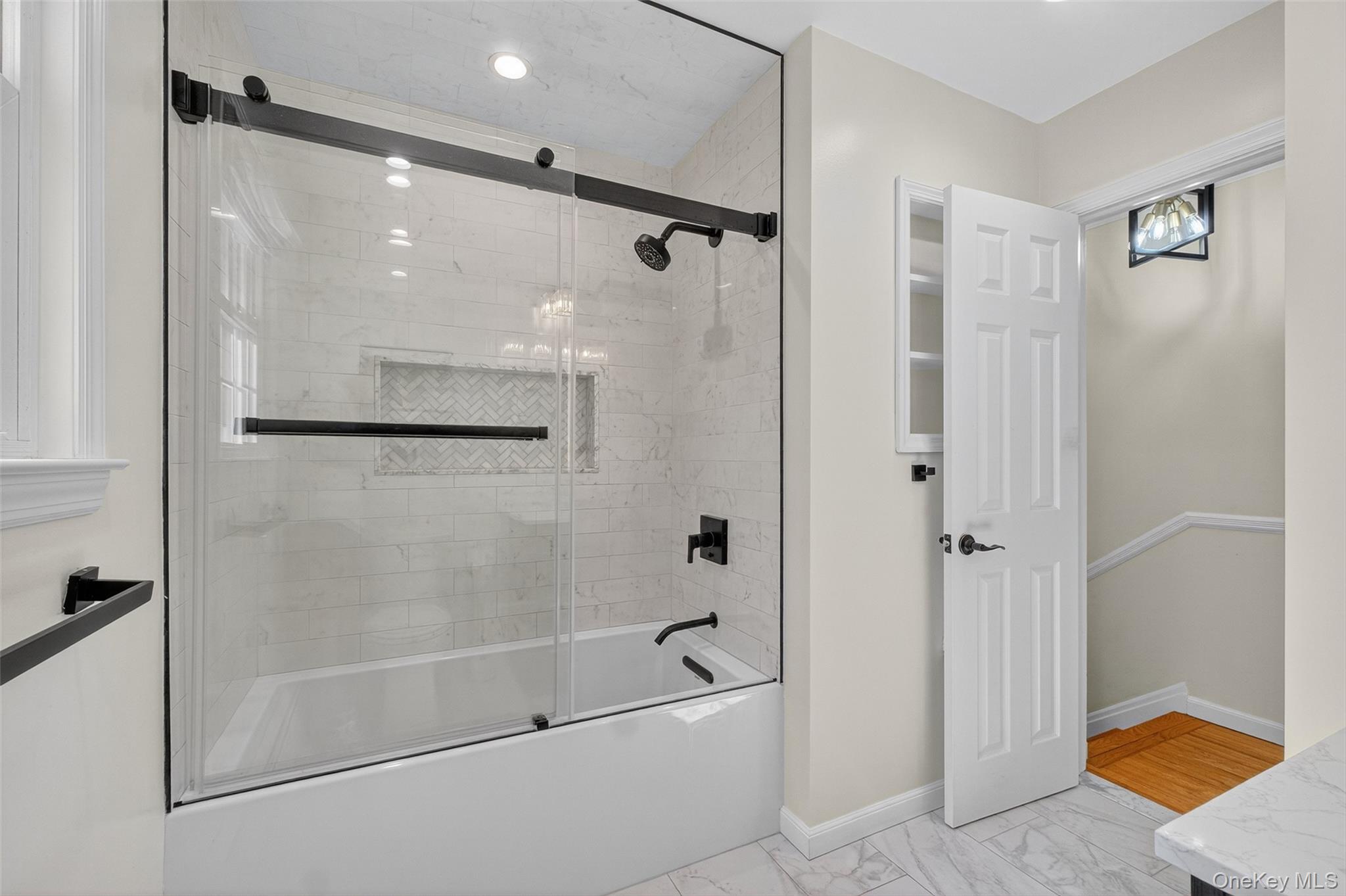 25 Fairview Road, Mahopac, NY 10541