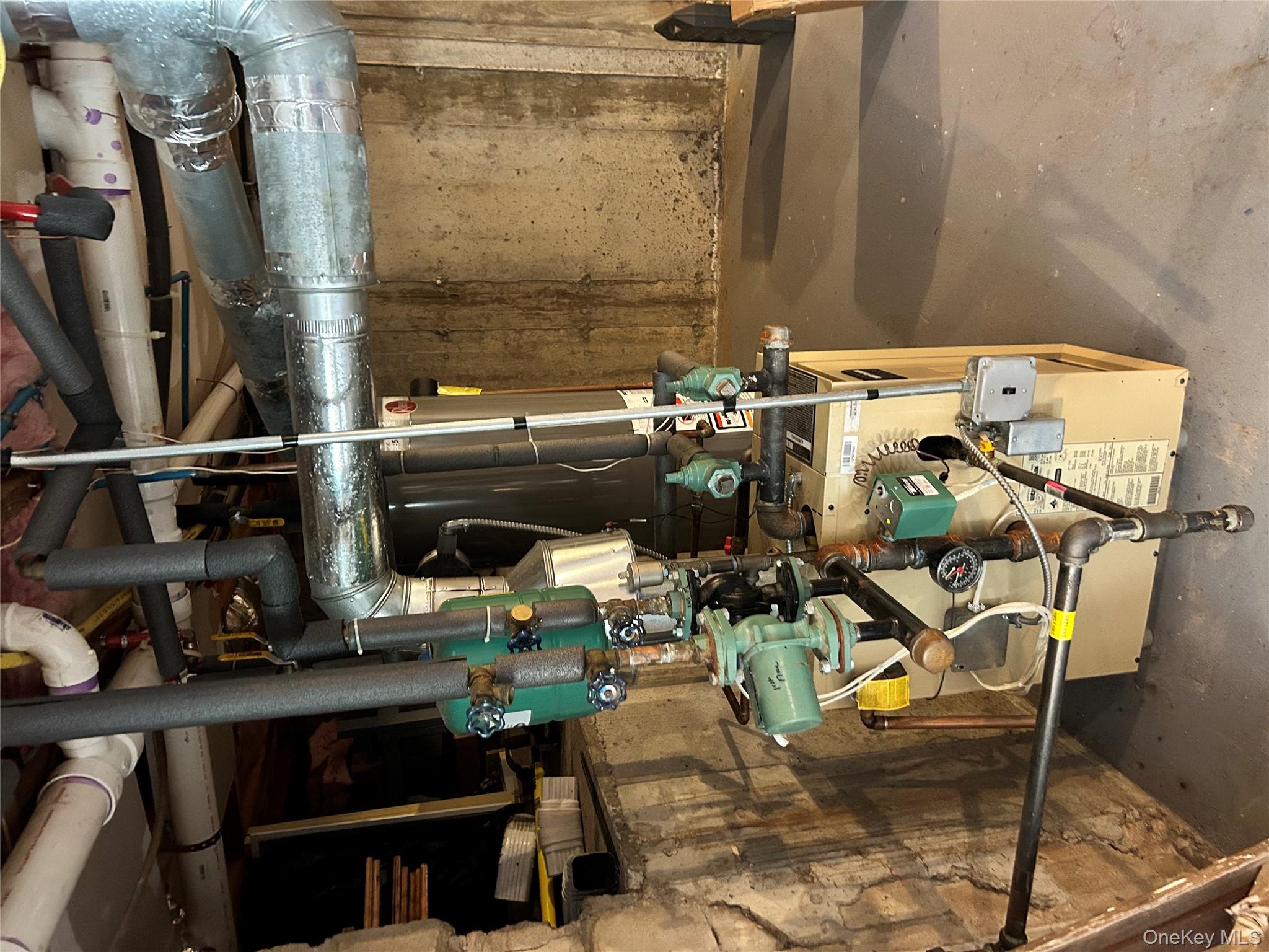 11 W Meadow Lane, Stony Brook, NY 11790