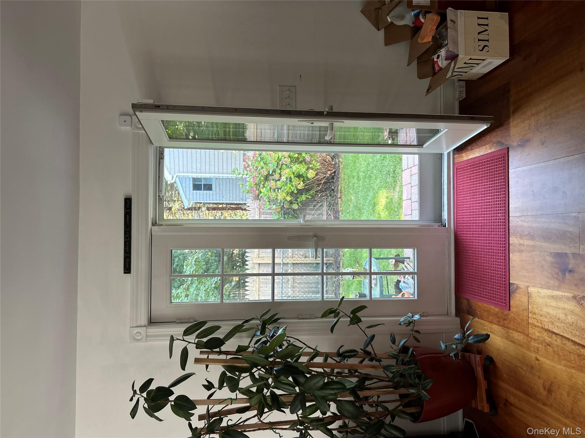 11 W Meadow Lane, Stony Brook, NY 11790