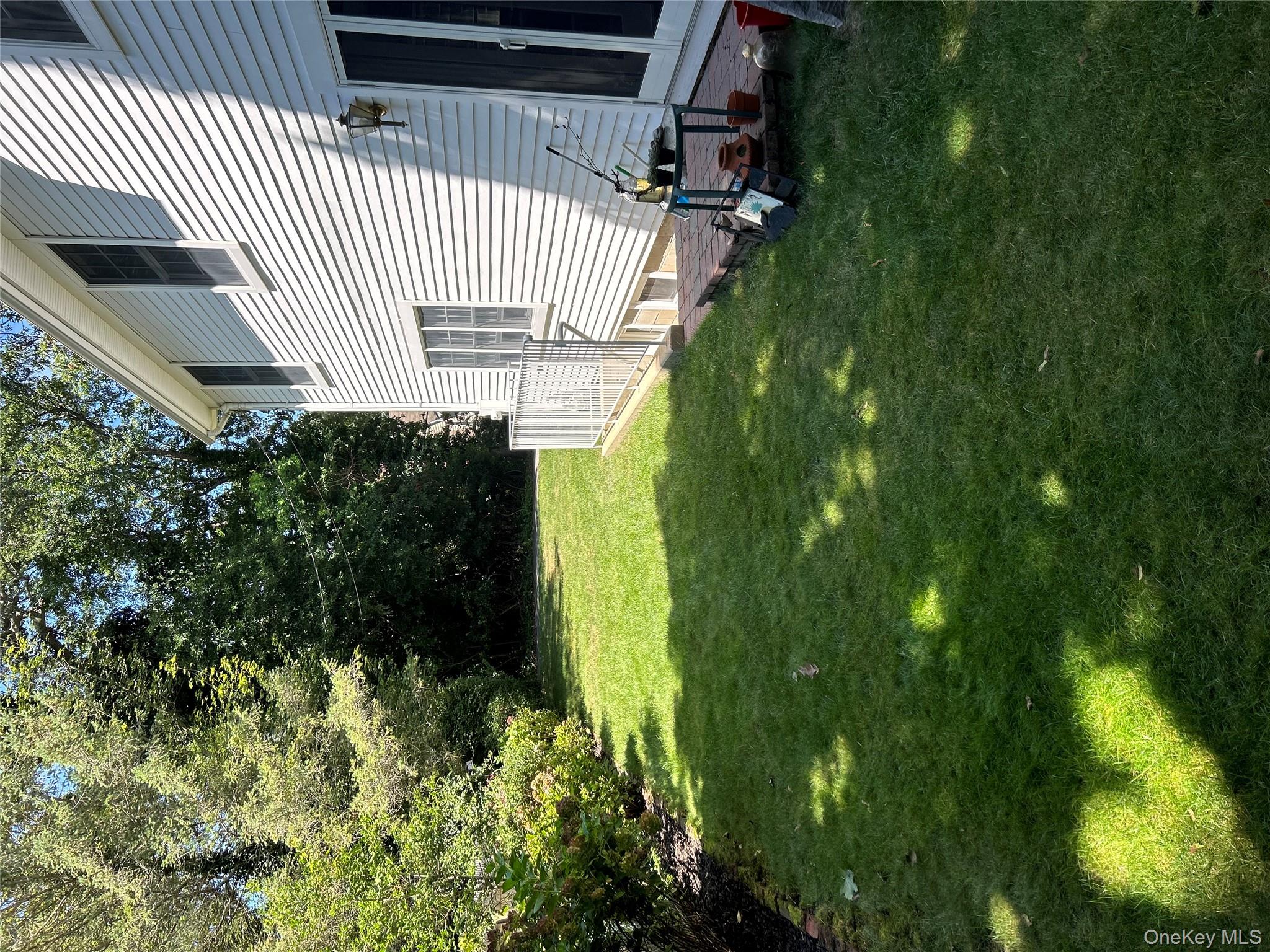 11 W Meadow Lane, Stony Brook, NY 11790