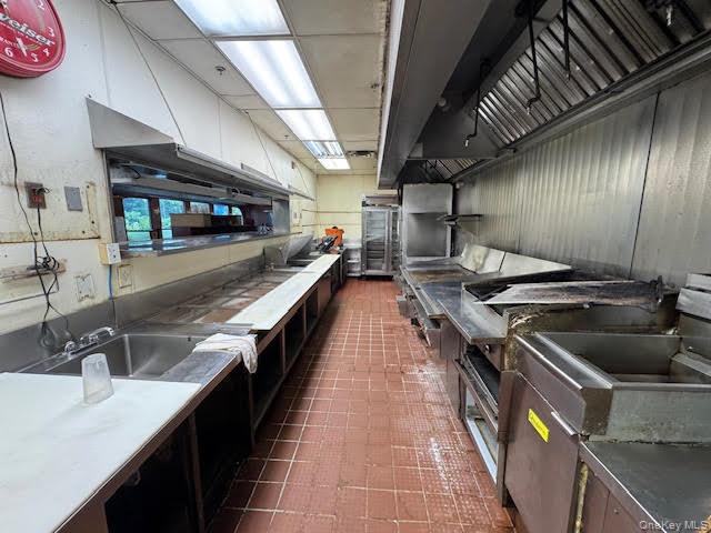 909 Union Avenue, New Windsor, NY 12553