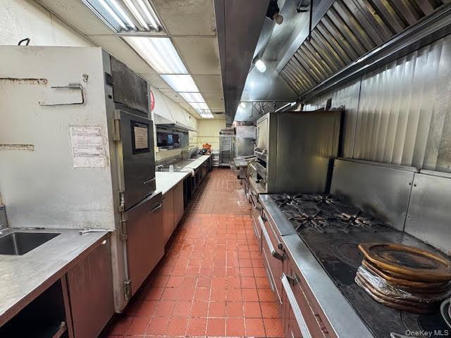 909 Union Avenue, New Windsor, NY 12553