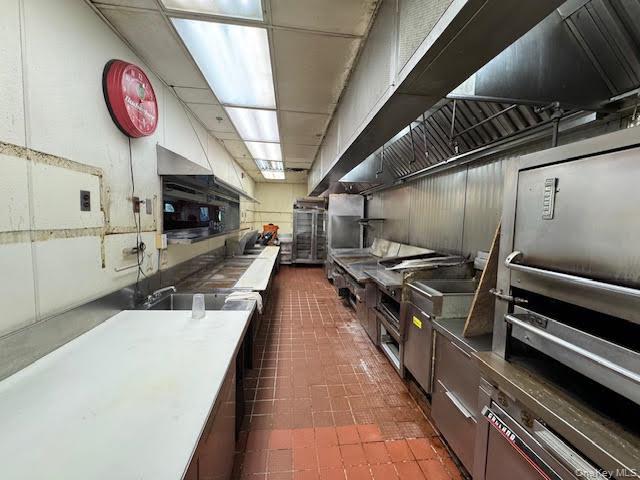 909 Union Avenue, New Windsor, NY 12553