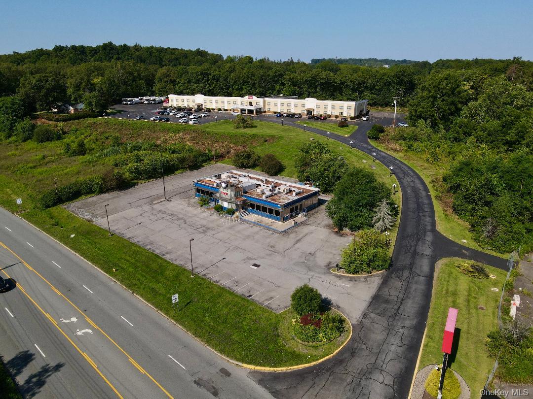 909 Union Avenue, New Windsor, NY 12553