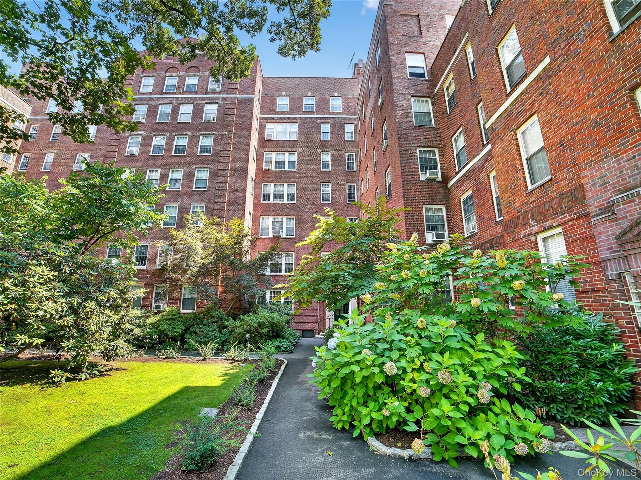 1348 Midland Avenue # 5M, Bronxville, NY 10708