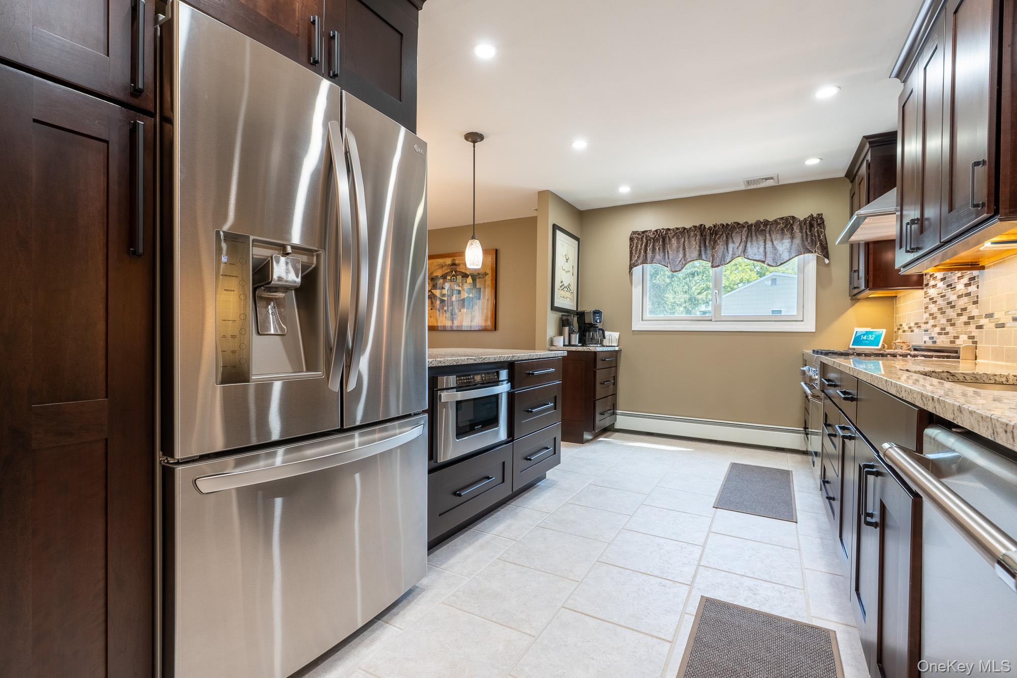 49 Dorchester Road, Smithtown, NY 11787