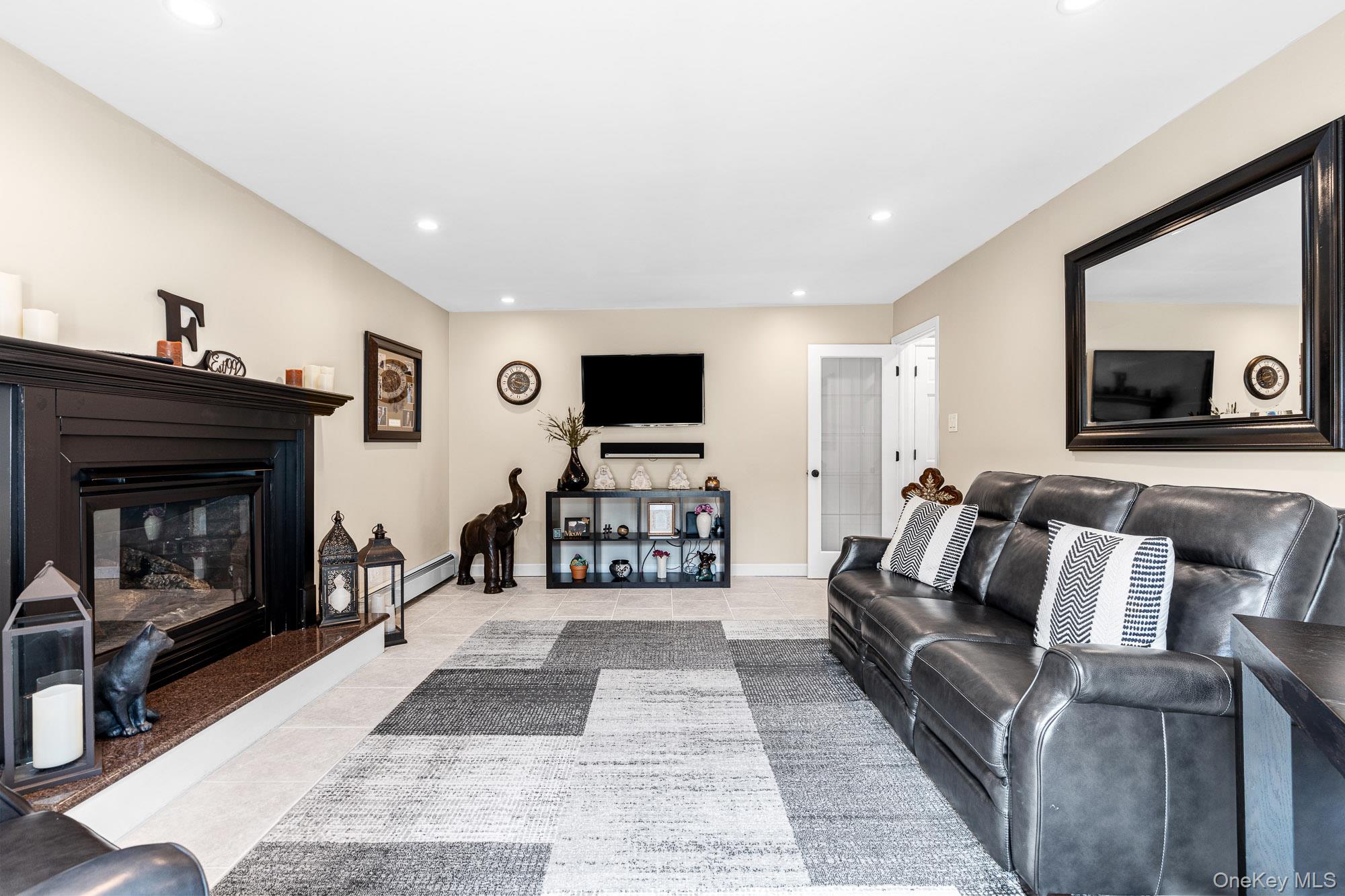 49 Dorchester Road, Smithtown, NY 11787