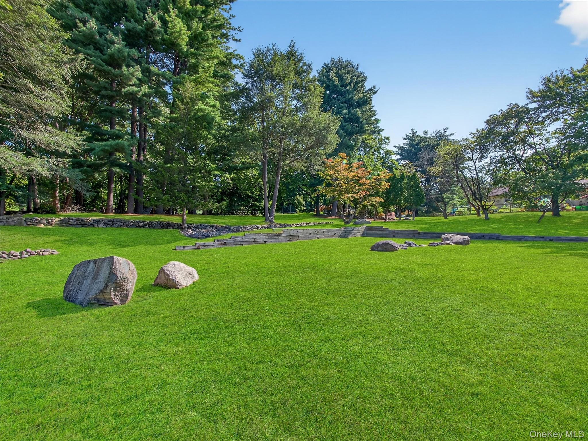 21 Hearthston Lane, Monsey, NY 10952