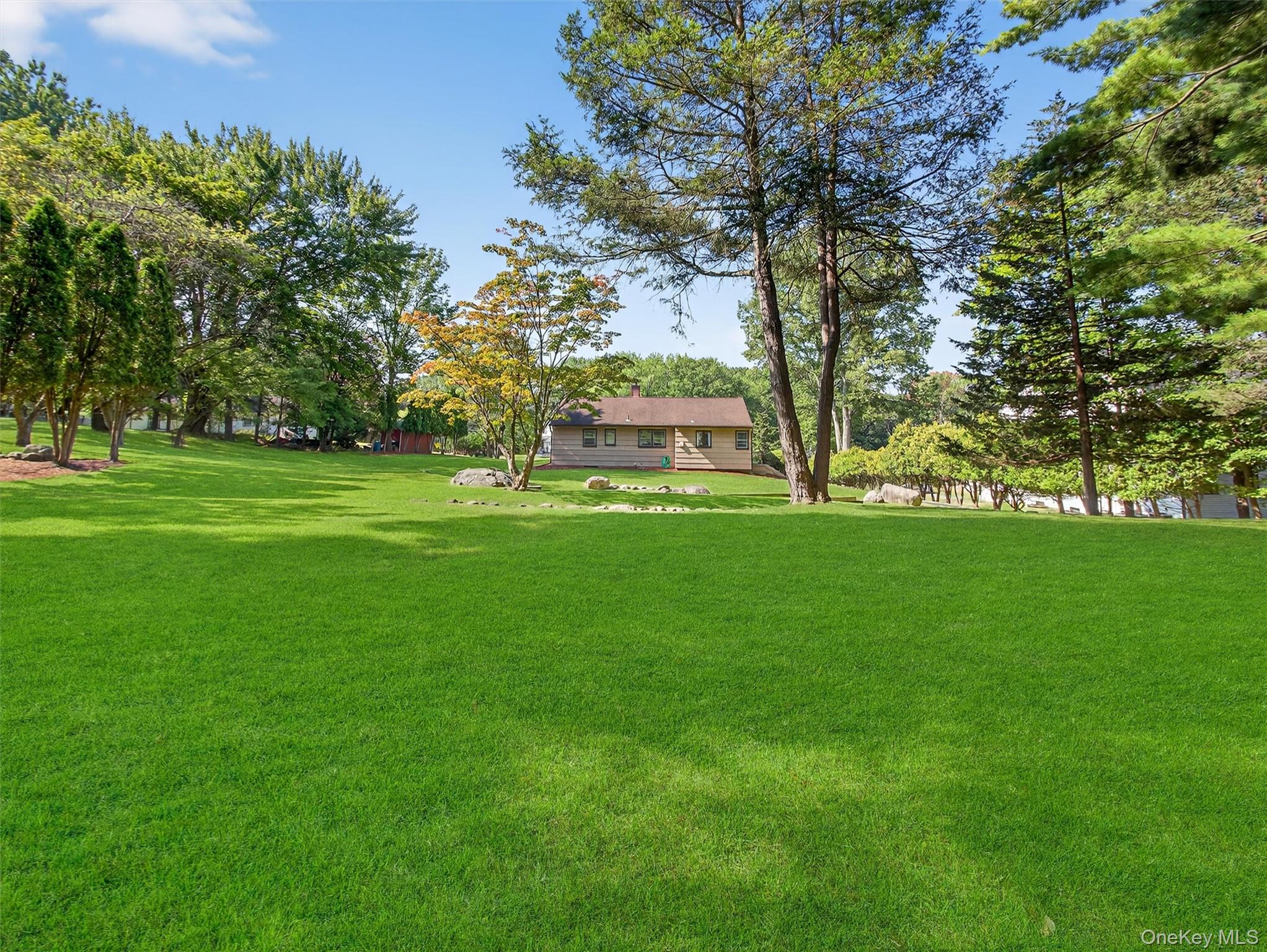 21 Hearthston Lane, Monsey, NY 10952