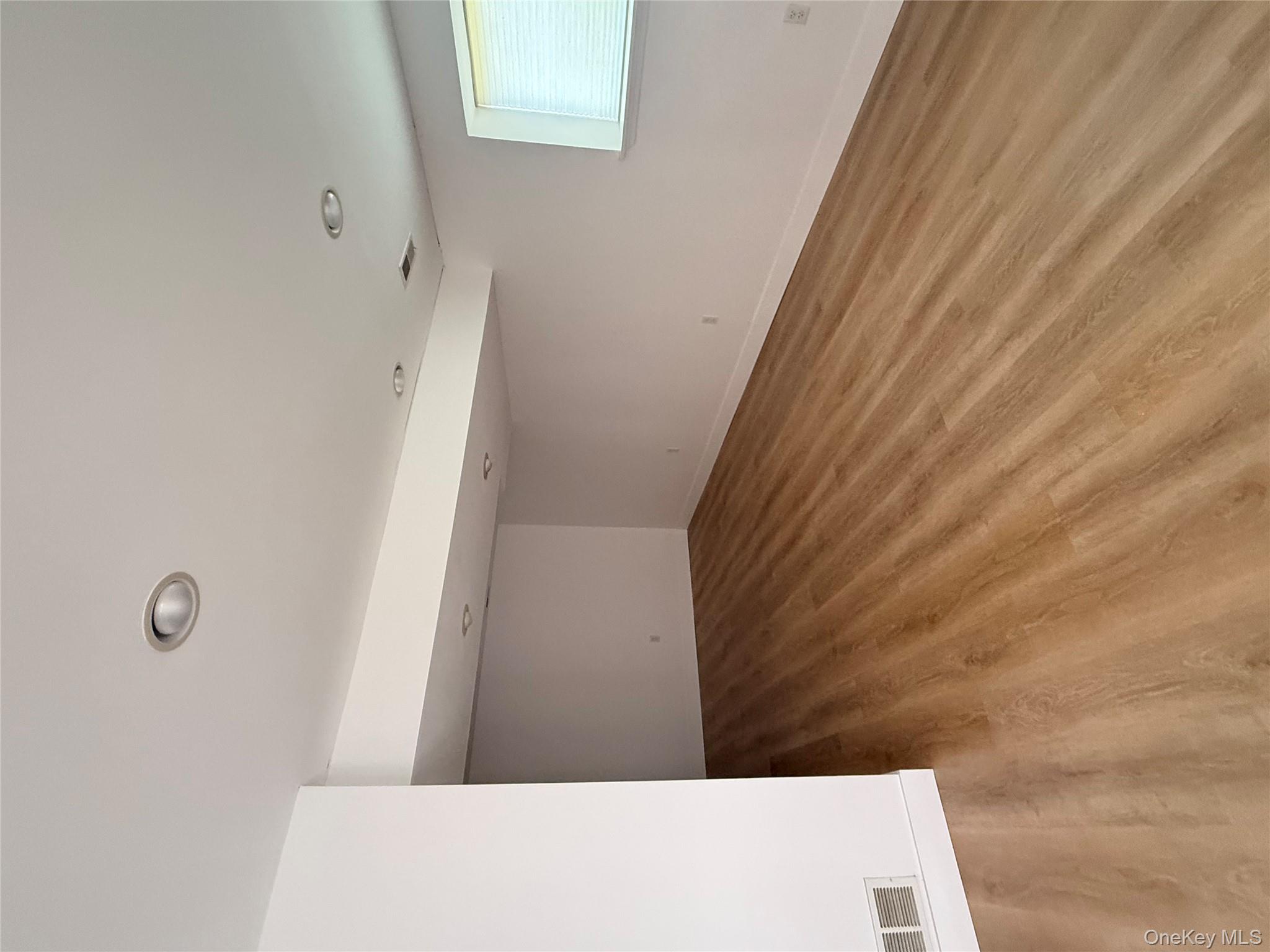 908 Scenic Lane, Poughkeepsie, NY 12603