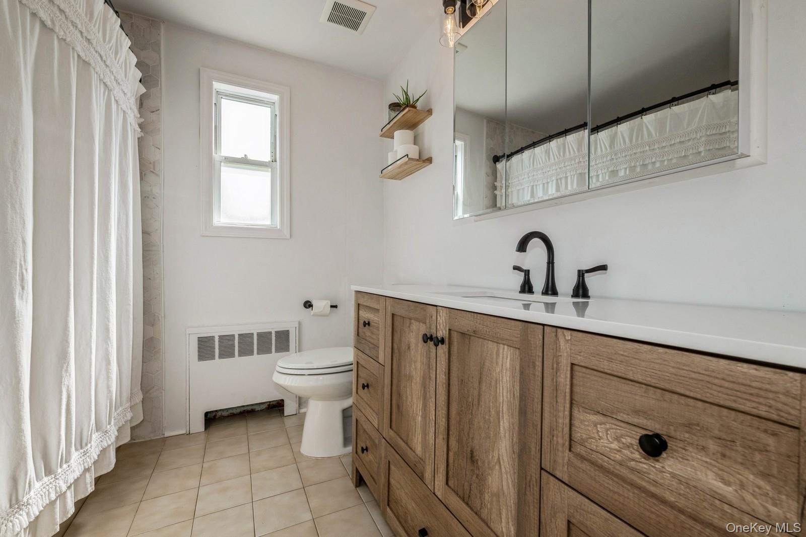 375 W Windsor Parkway, Oceanside, NY 11572