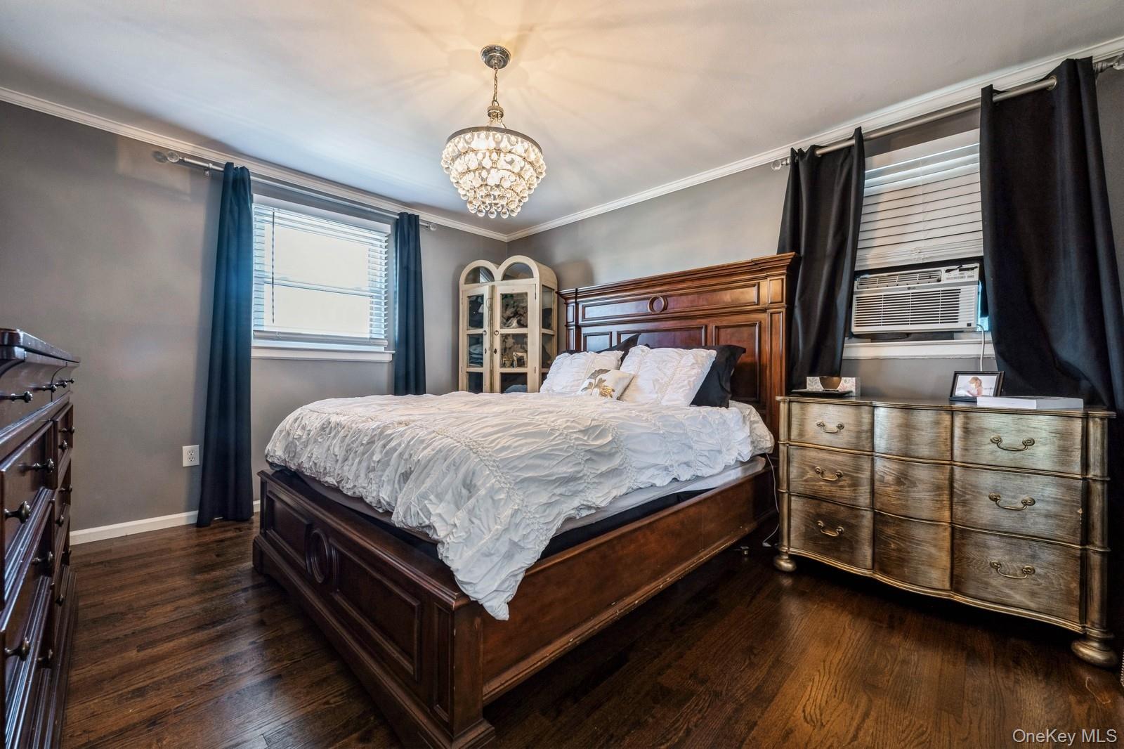 375 W Windsor Parkway, Oceanside, NY 11572