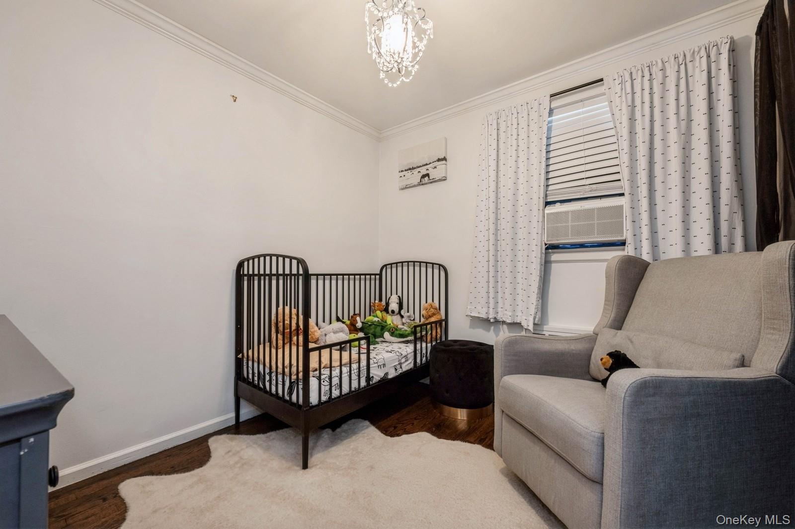 375 W Windsor Parkway, Oceanside, NY 11572