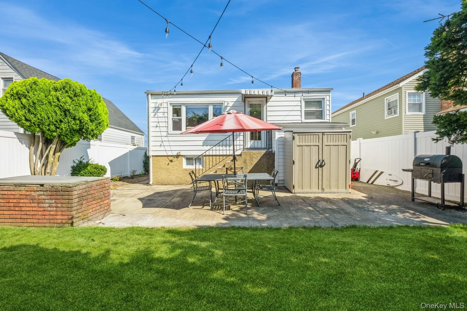 375 W Windsor Parkway, Oceanside, NY 11572