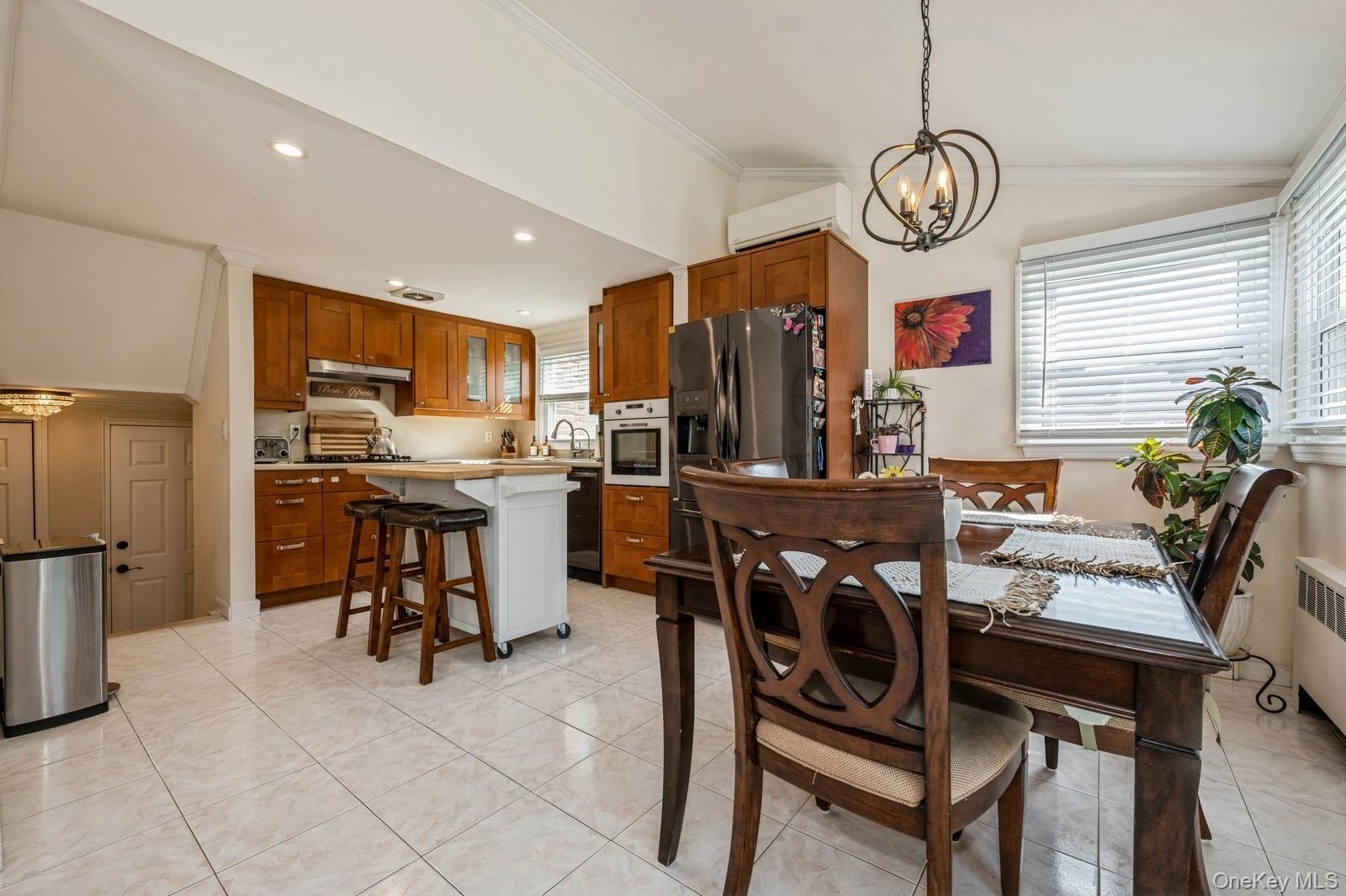 375 W Windsor Parkway, Oceanside, NY 11572