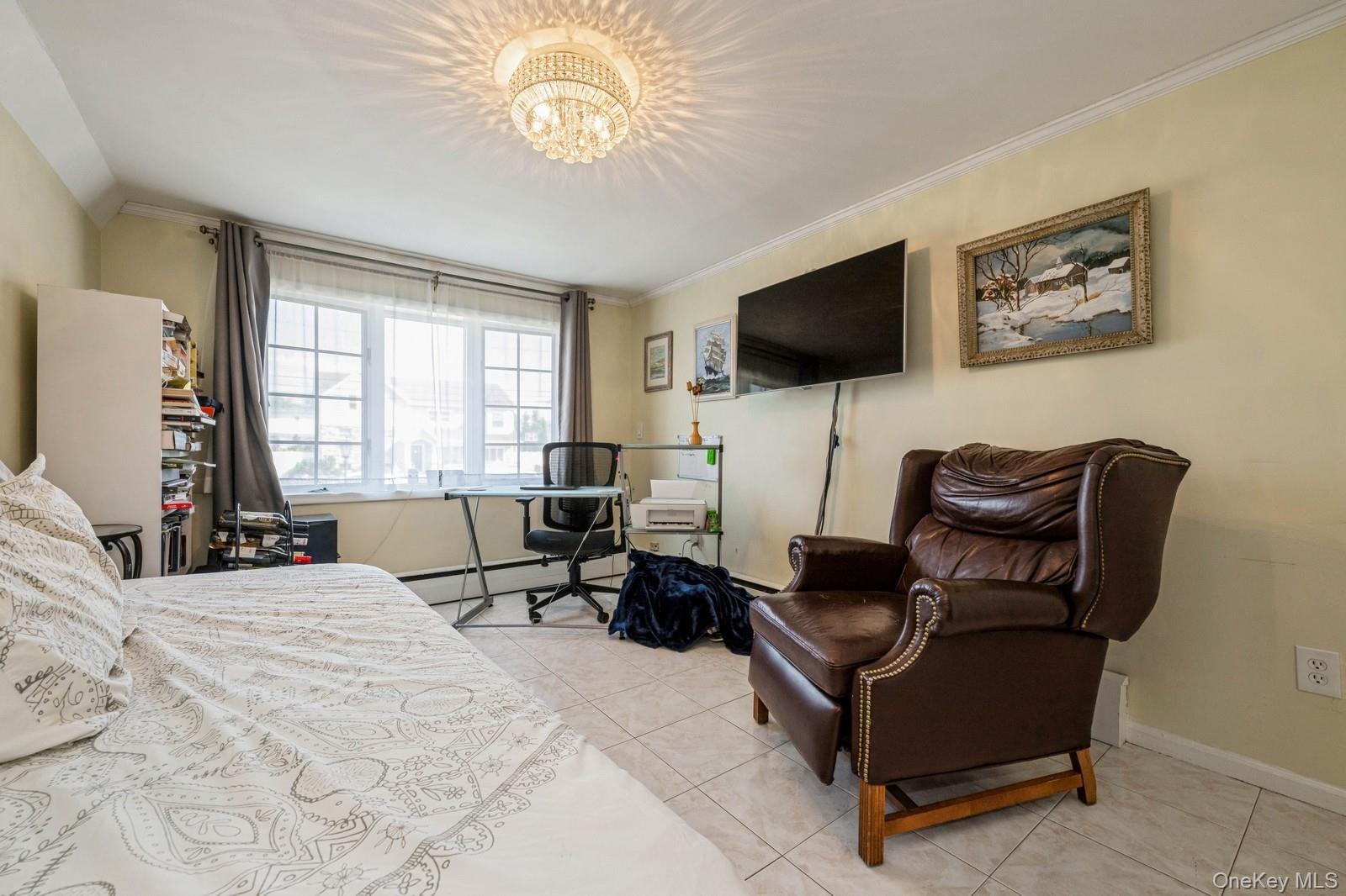 375 W Windsor Parkway, Oceanside, NY 11572