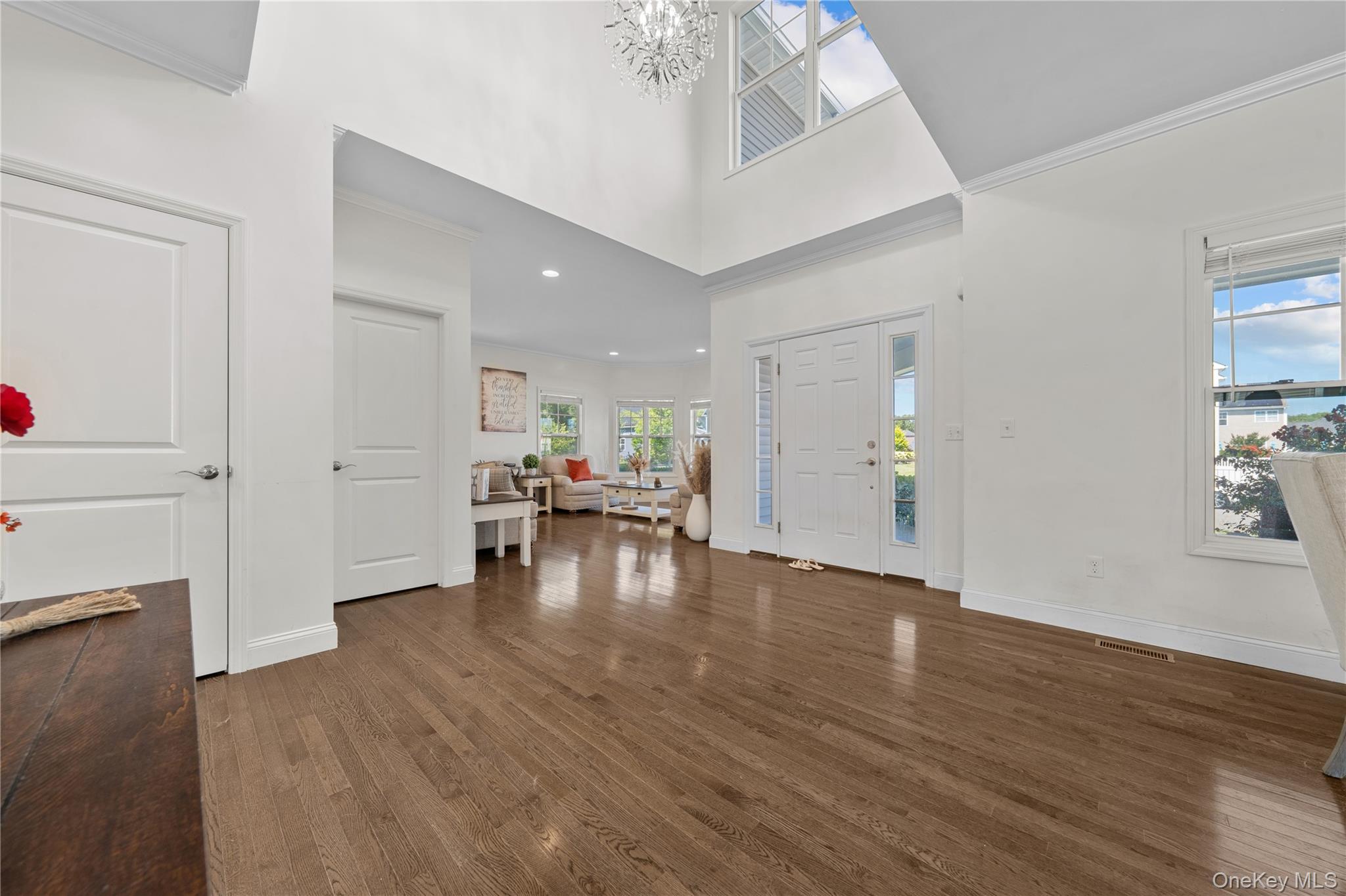 27 Lilac Lane, Ridge, NY 11961