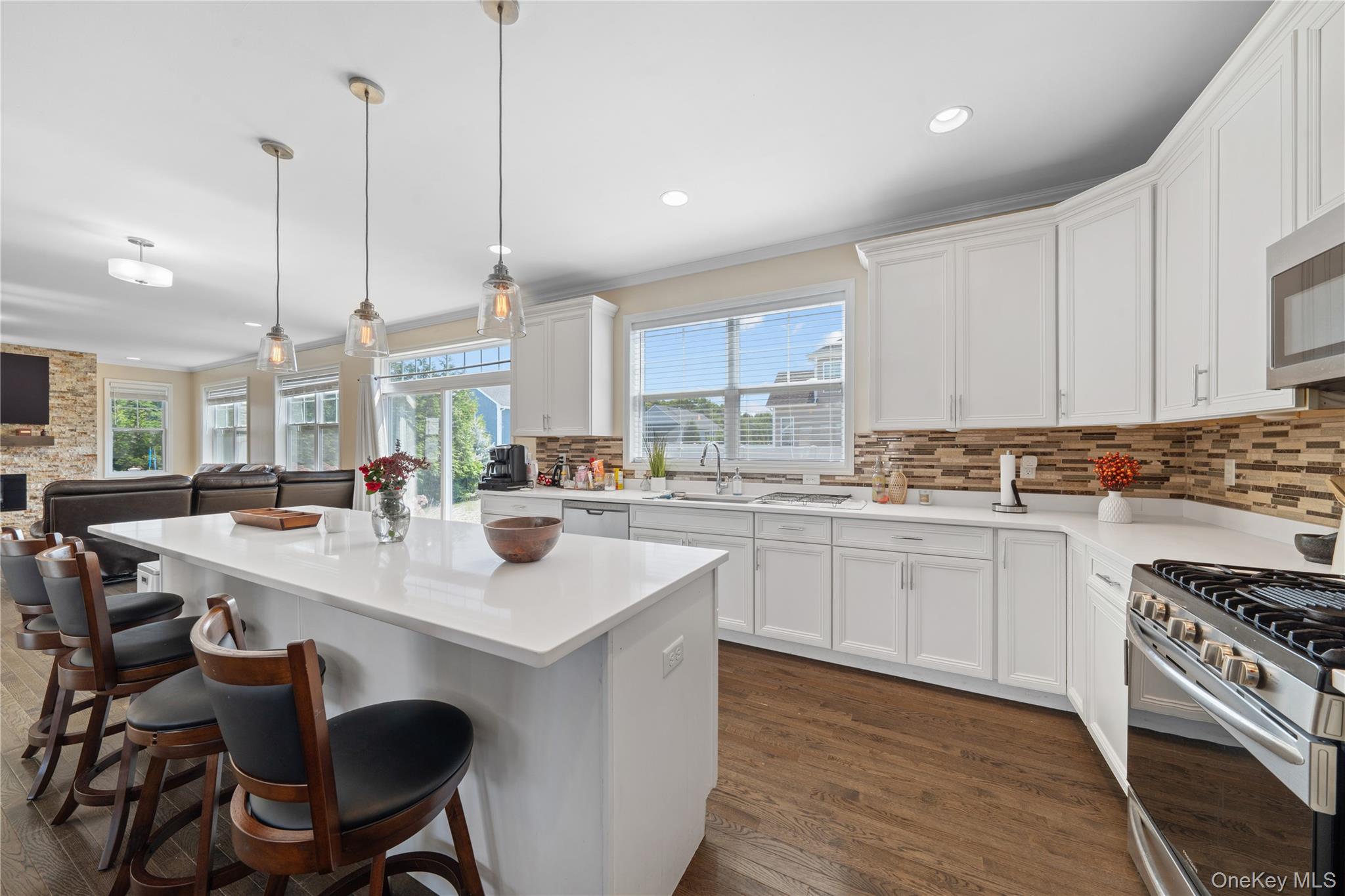 27 Lilac Lane, Ridge, NY 11961