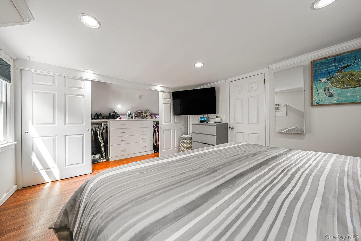 66 Lakeview Avenue, Yonkers, NY 10710