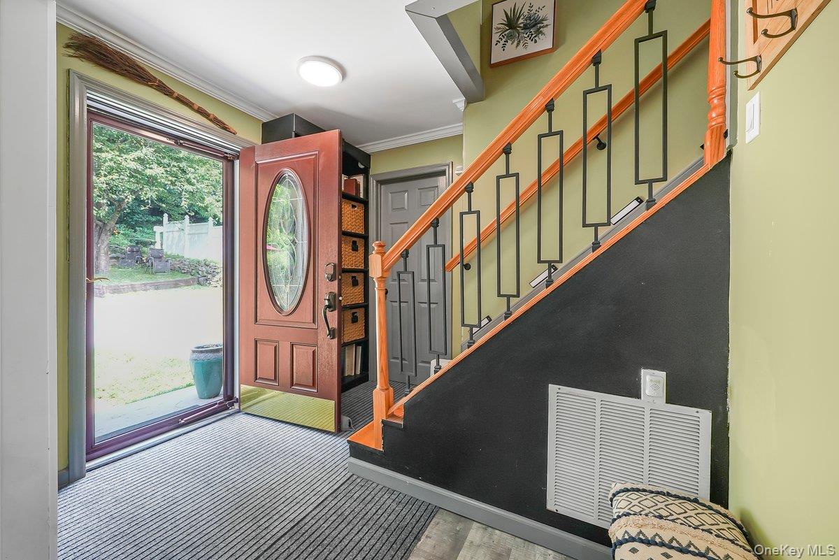 66 Lakeview Avenue, Yonkers, NY 10710