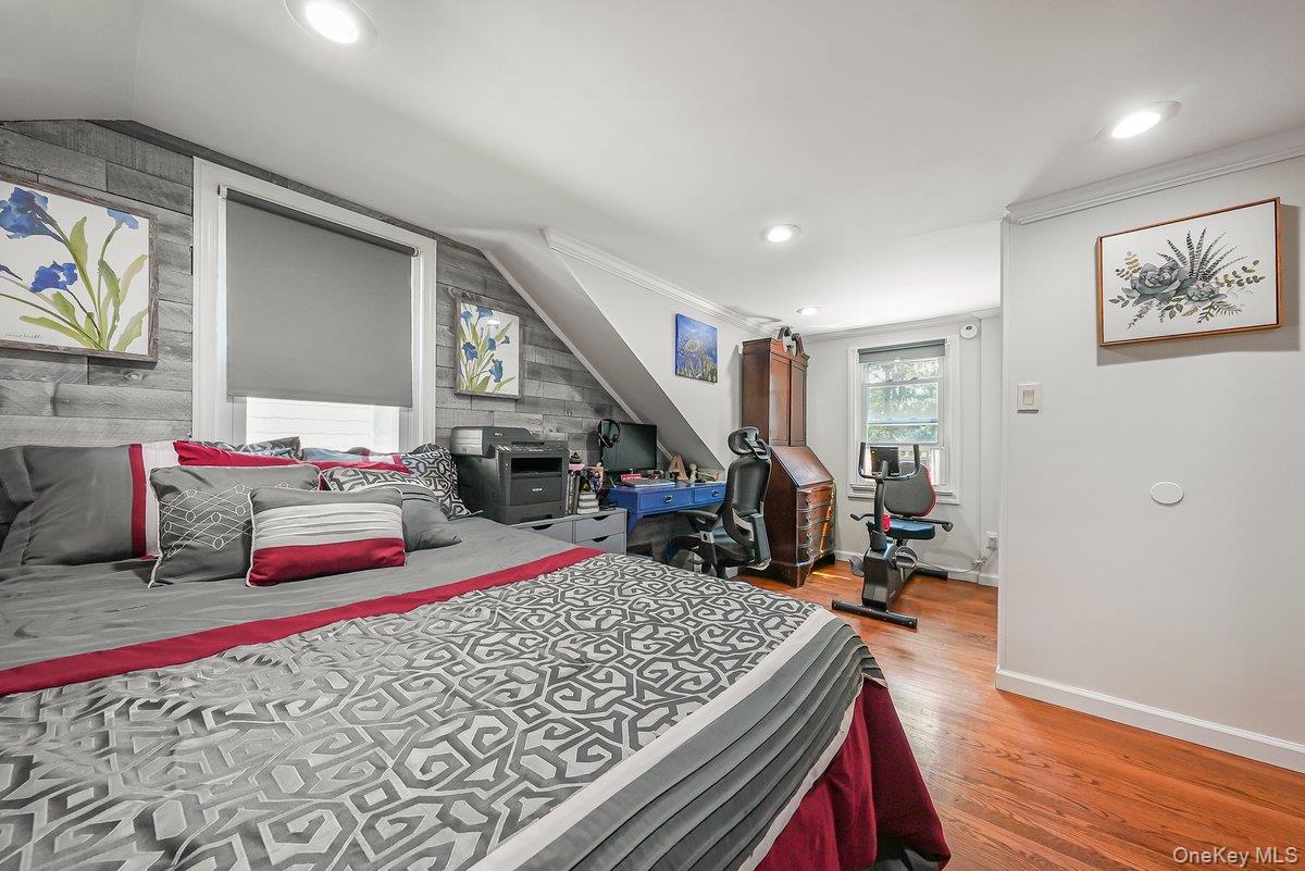 66 Lakeview Avenue, Yonkers, NY 10710