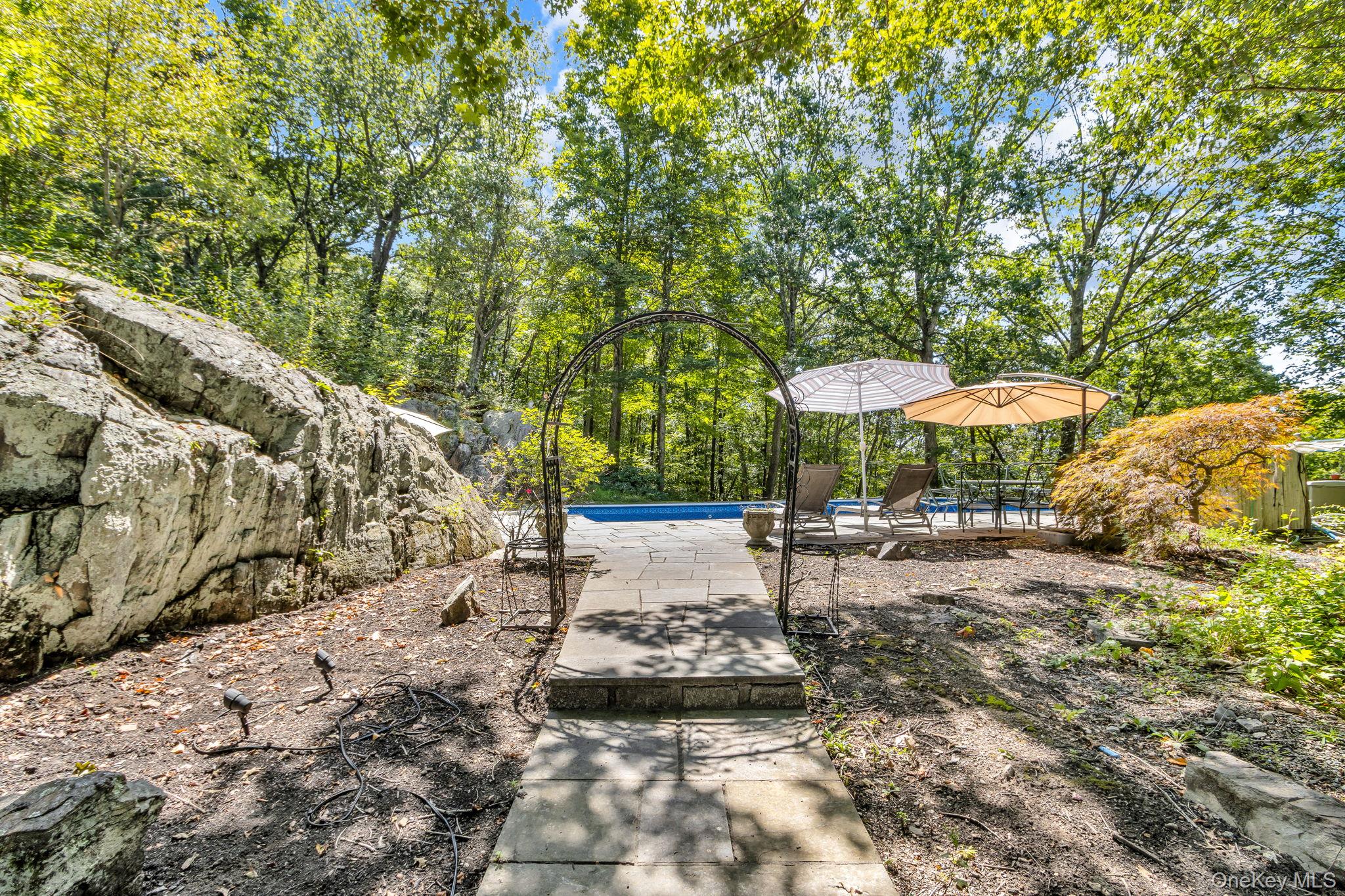 6 Van Rensselaer Road, Katonah, NY 10536