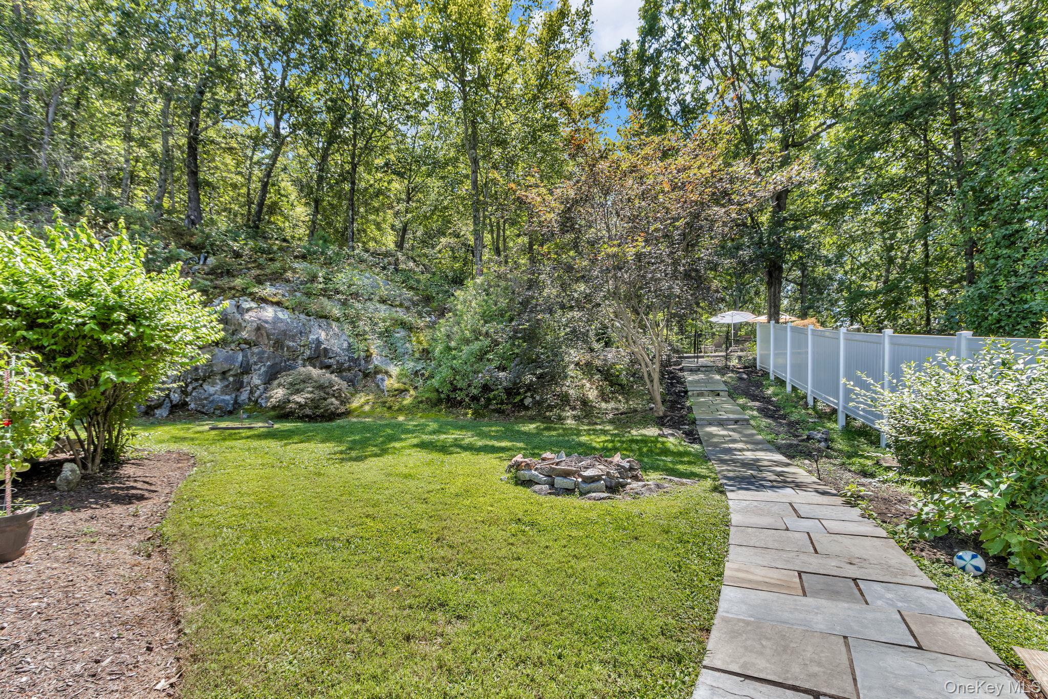 6 Van Rensselaer Road, Katonah, NY 10536