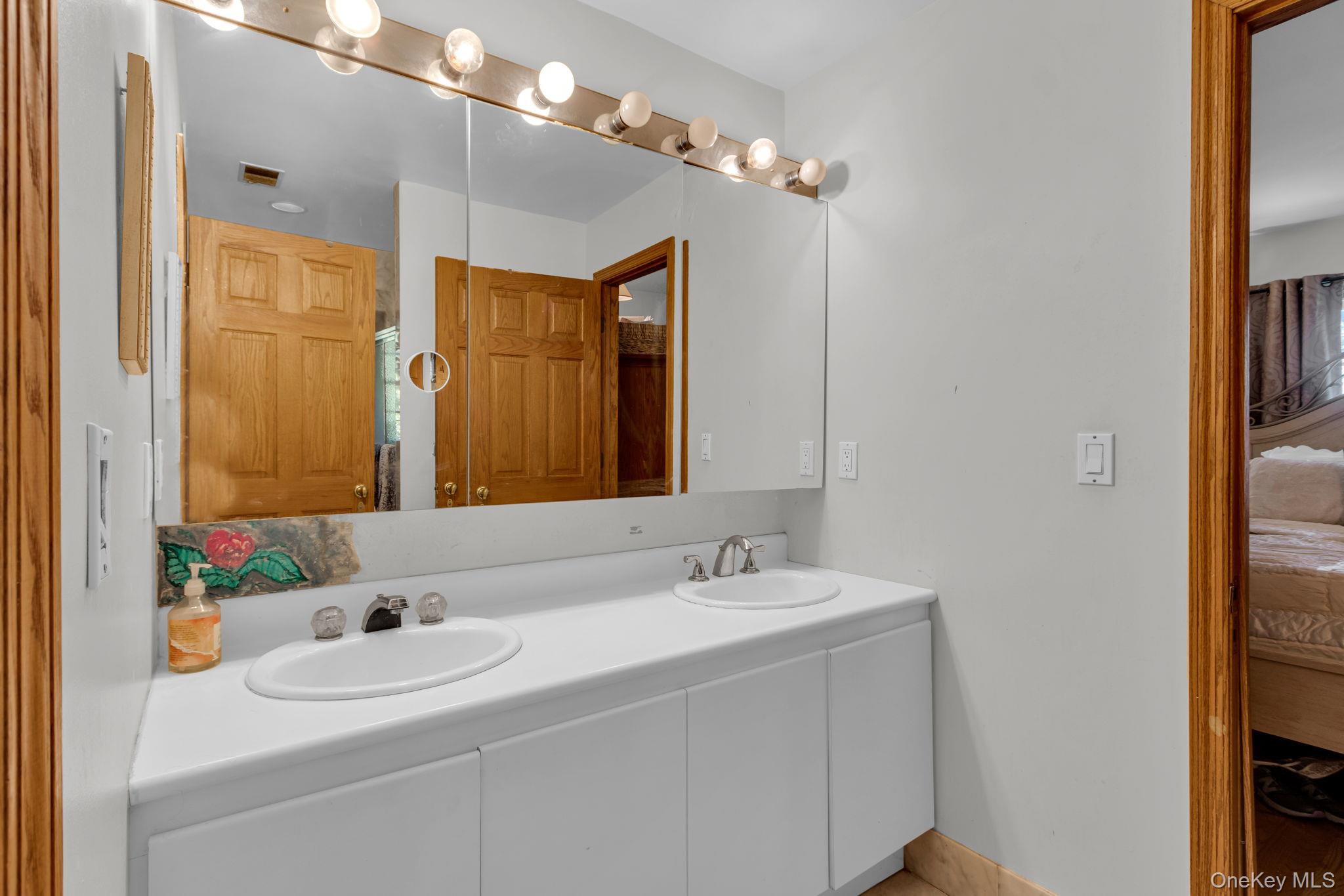 6 Van Rensselaer Road, Katonah, NY 10536