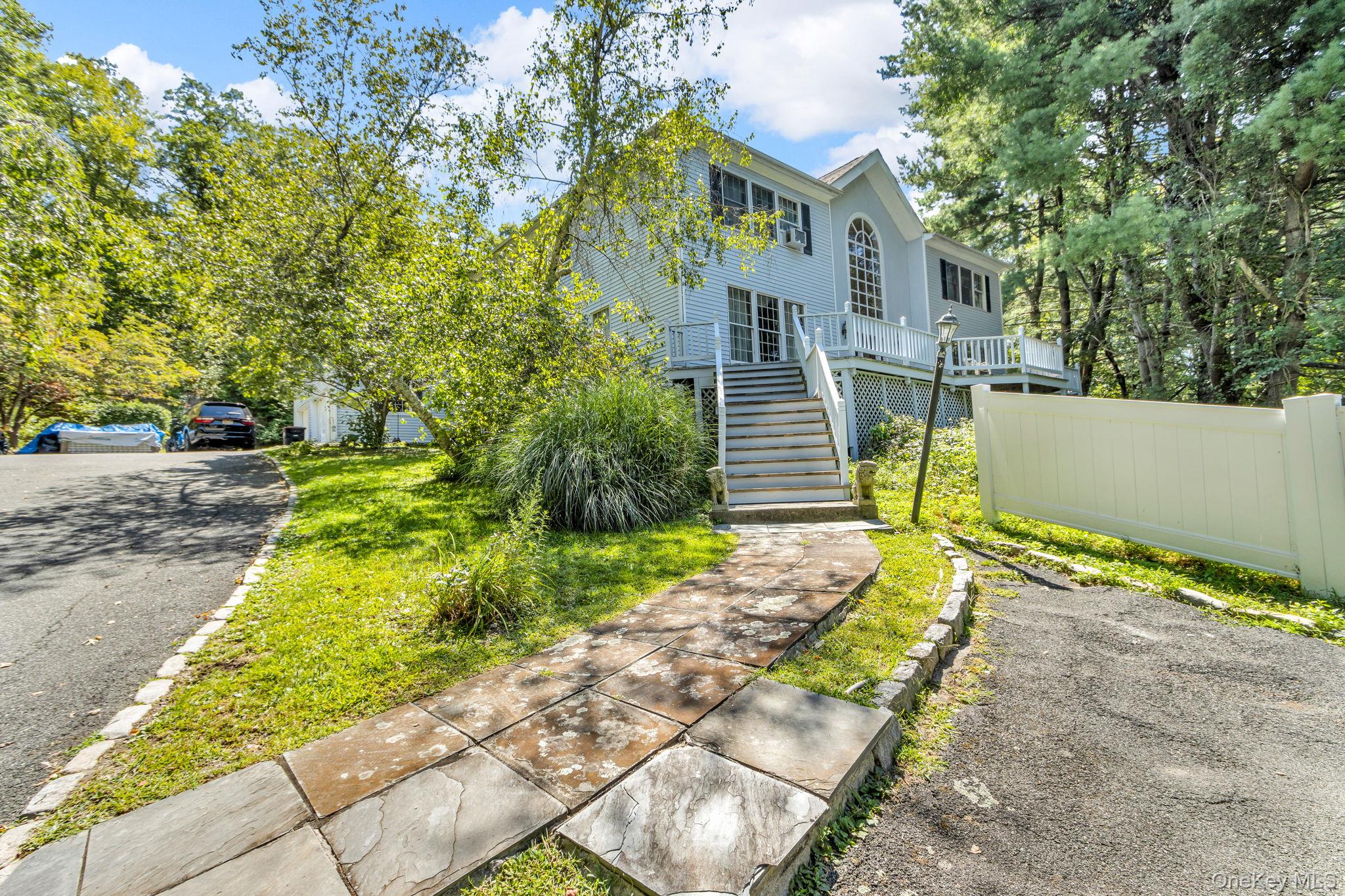 6 Van Rensselaer Road, Katonah, NY 10536