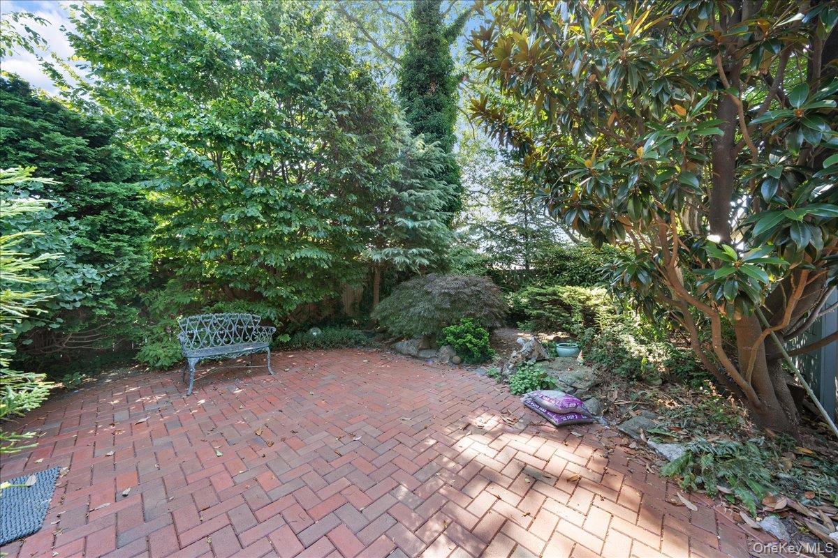 44 Madison Street, Lynbrook, NY 11563