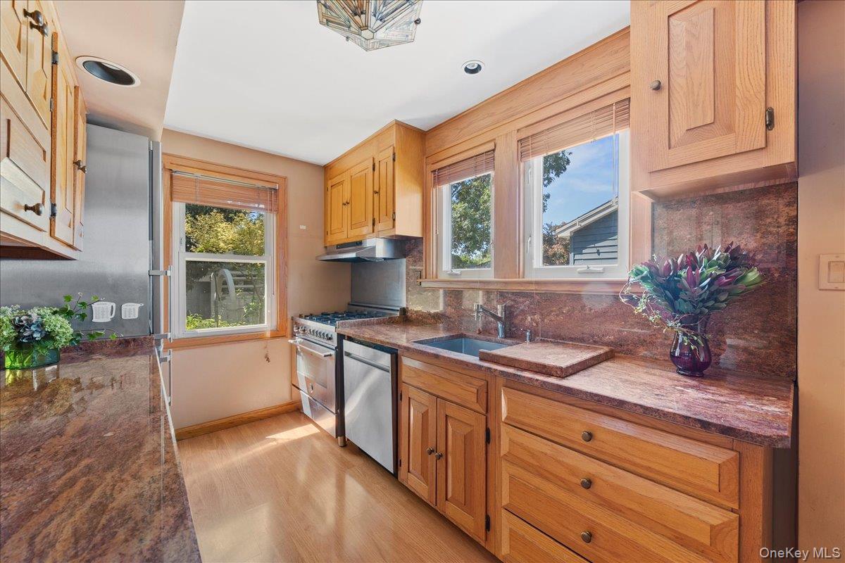 44 Madison Street, Lynbrook, NY 11563