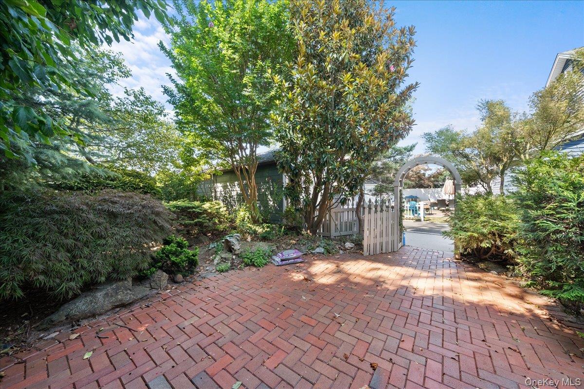 44 Madison Street, Lynbrook, NY 11563