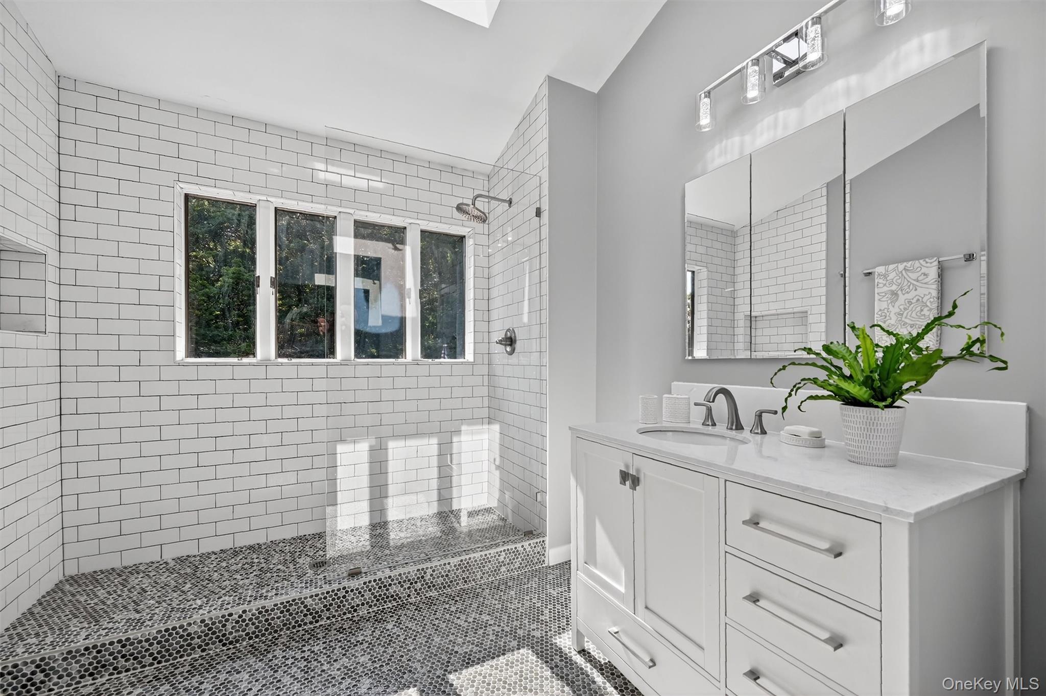 61 W Corbett Road, Montgomery, NY 12549