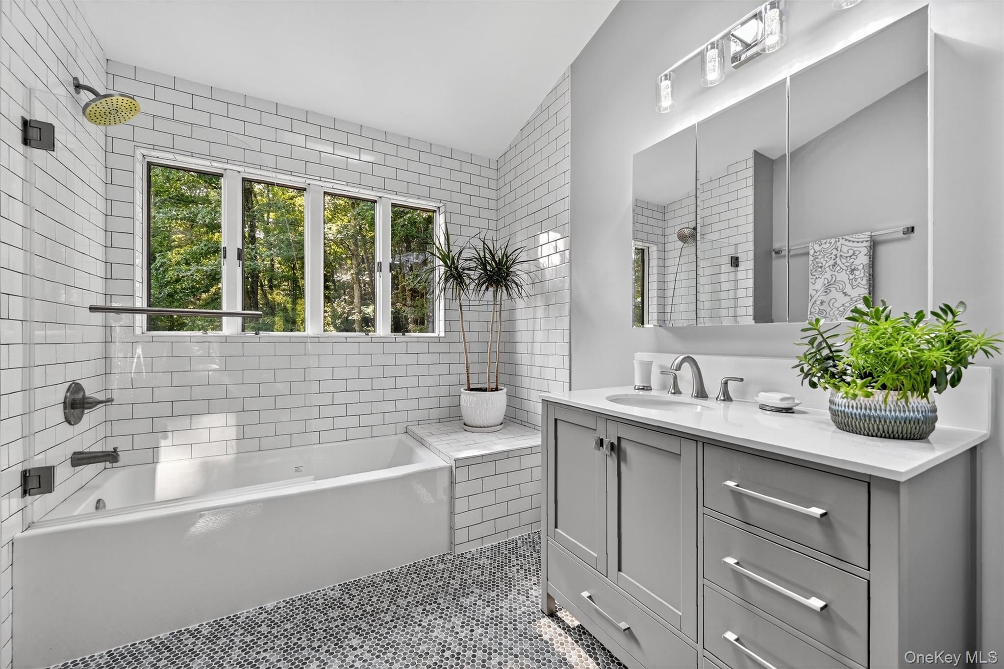 61 W Corbett Road, Montgomery, NY 12549