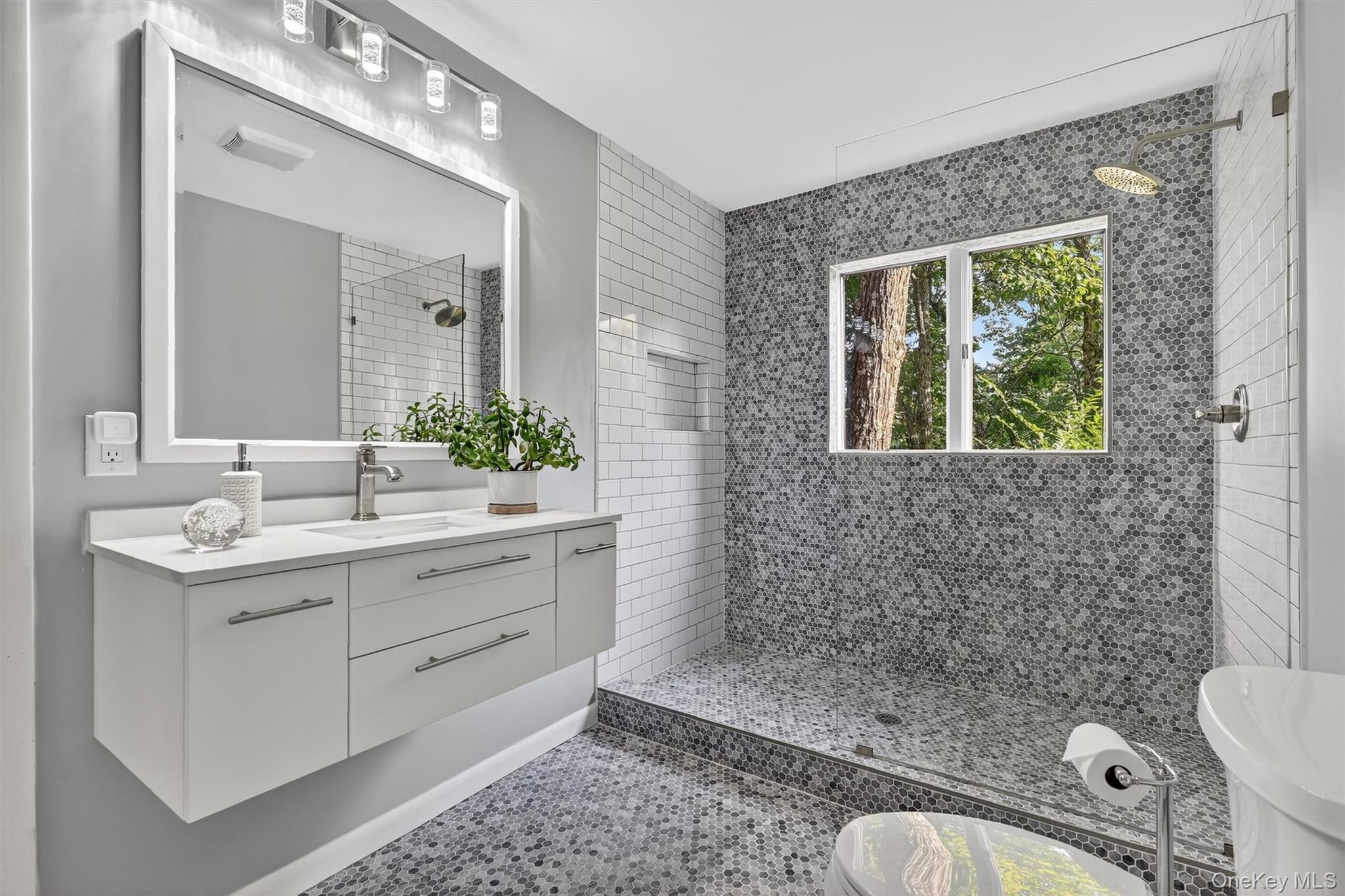 61 W Corbett Road, Montgomery, NY 12549