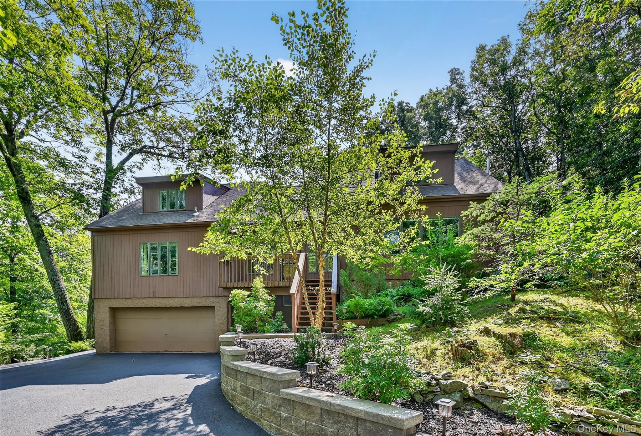 61 W Corbett Road, Montgomery, NY 12549