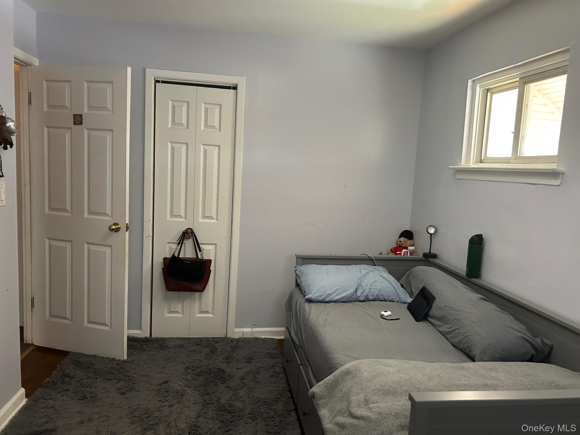 863 E 221st Street, Bronx, NY 10467