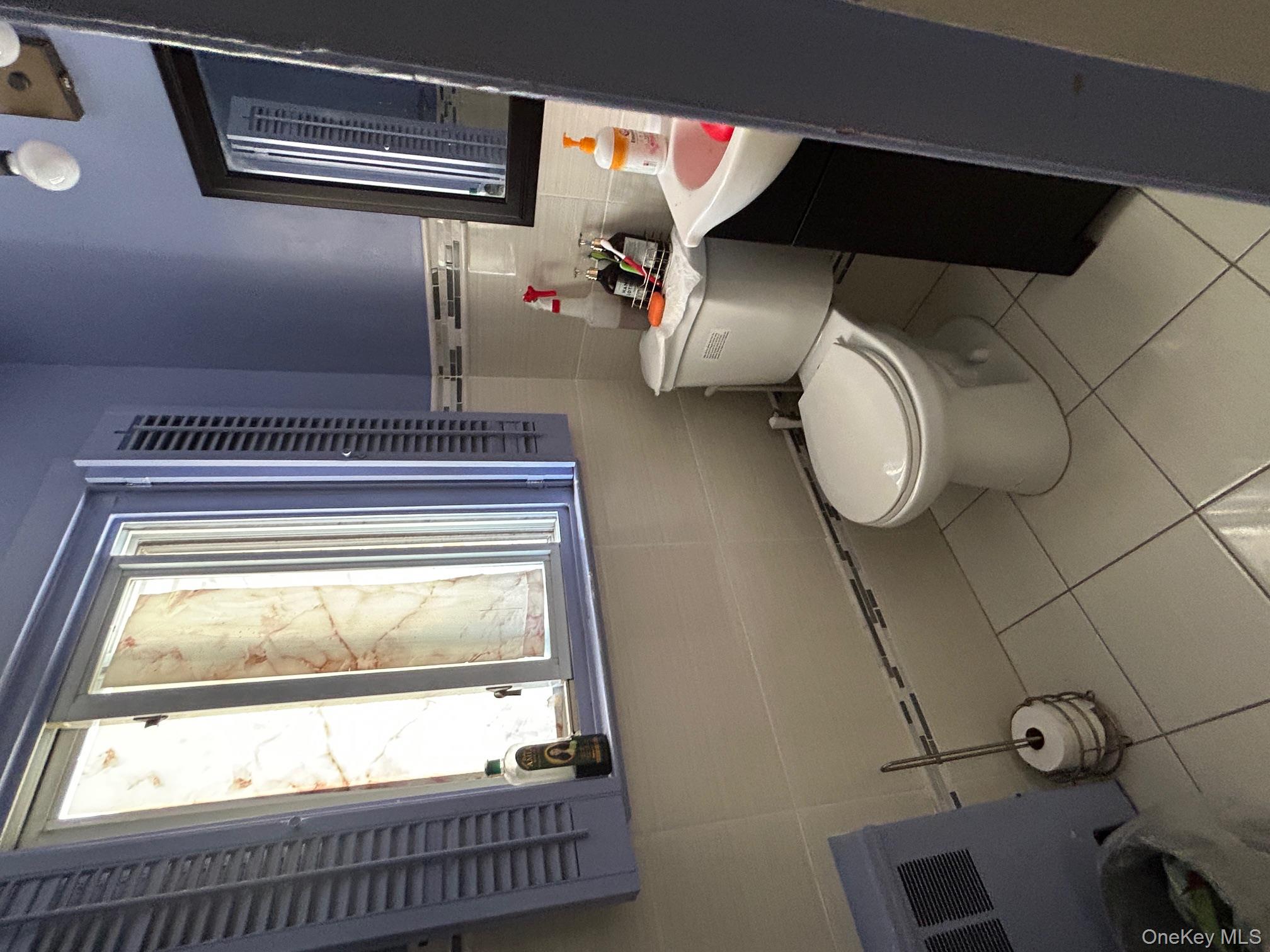 863 E 221st Street, Bronx, NY 10467