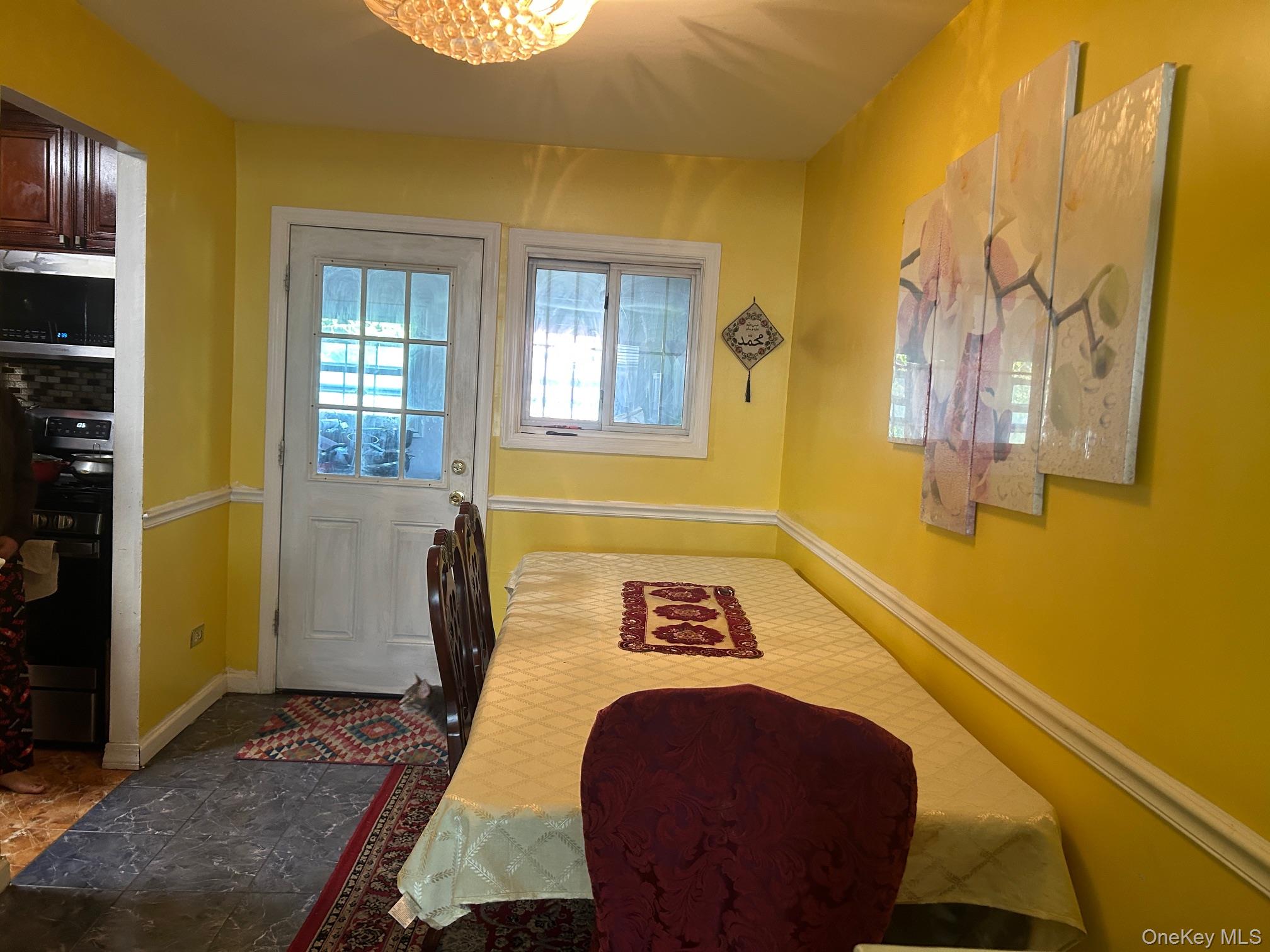 863 E 221st Street, Bronx, NY 10467