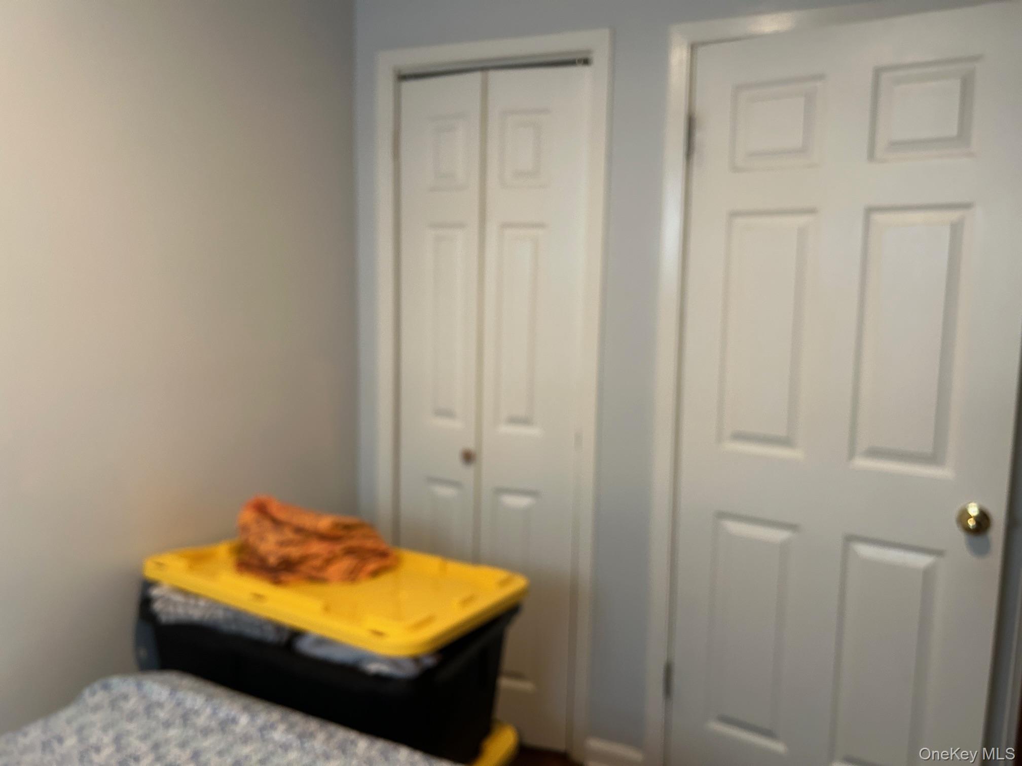 863 E 221st Street, Bronx, NY 10467