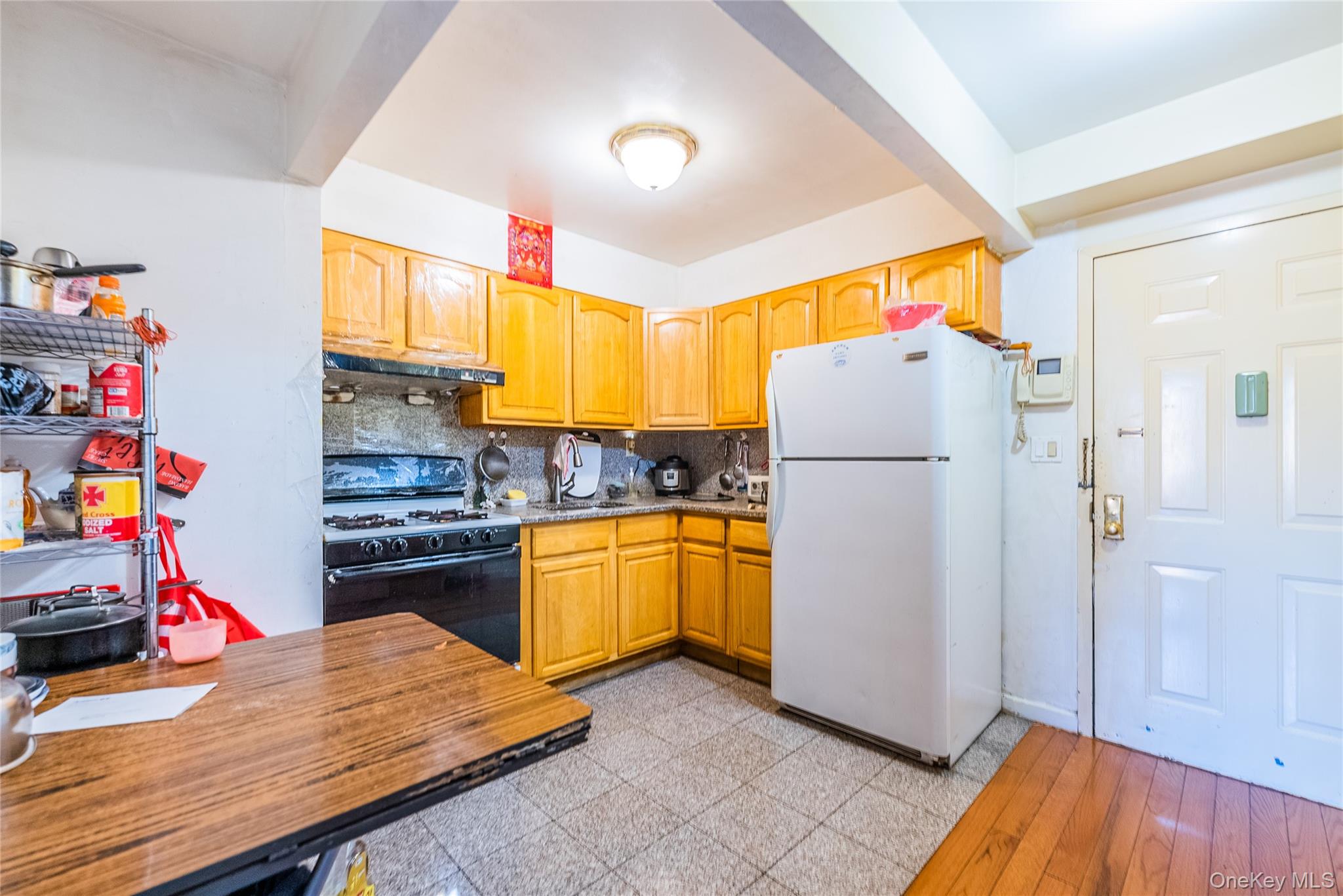 35-06 Leavitt Street # 3E, Flushing, NY 11354