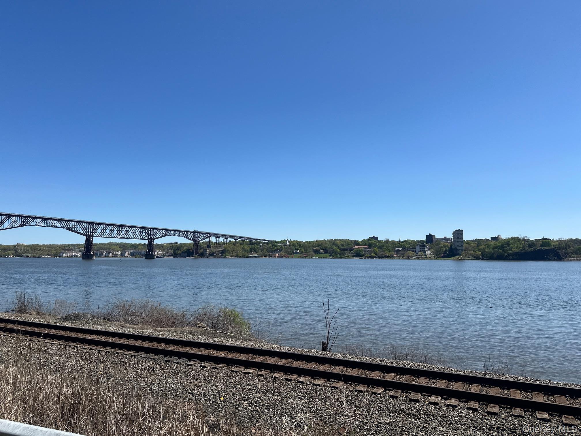 29 Oakes Road, Highland, NY 12528