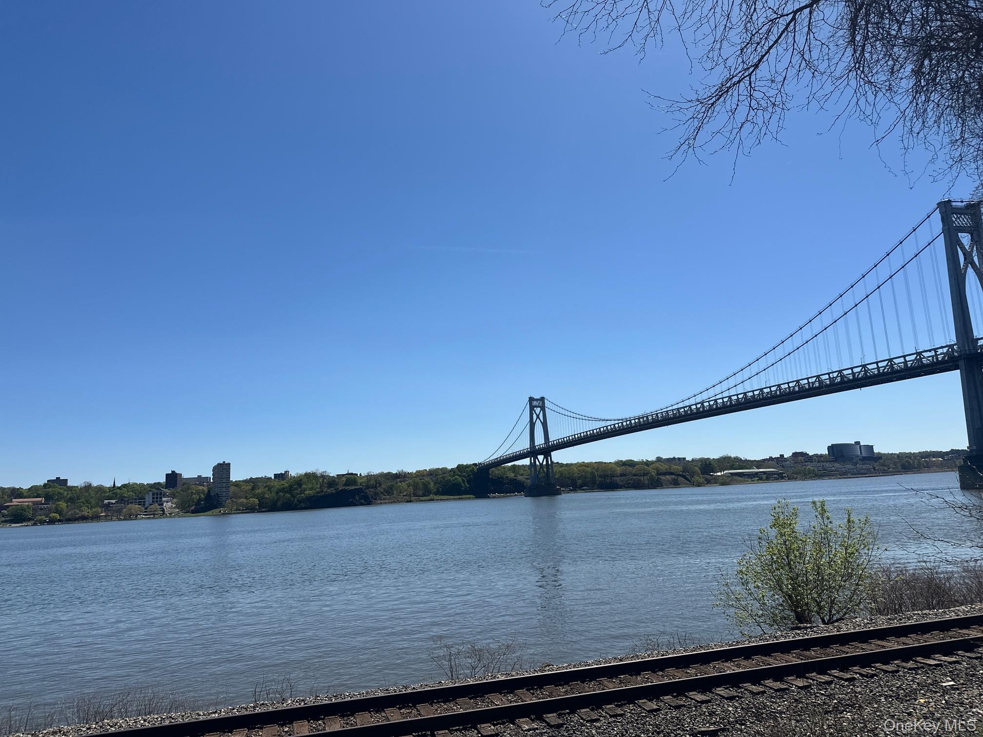 29 Oakes Road, Highland, NY 12528