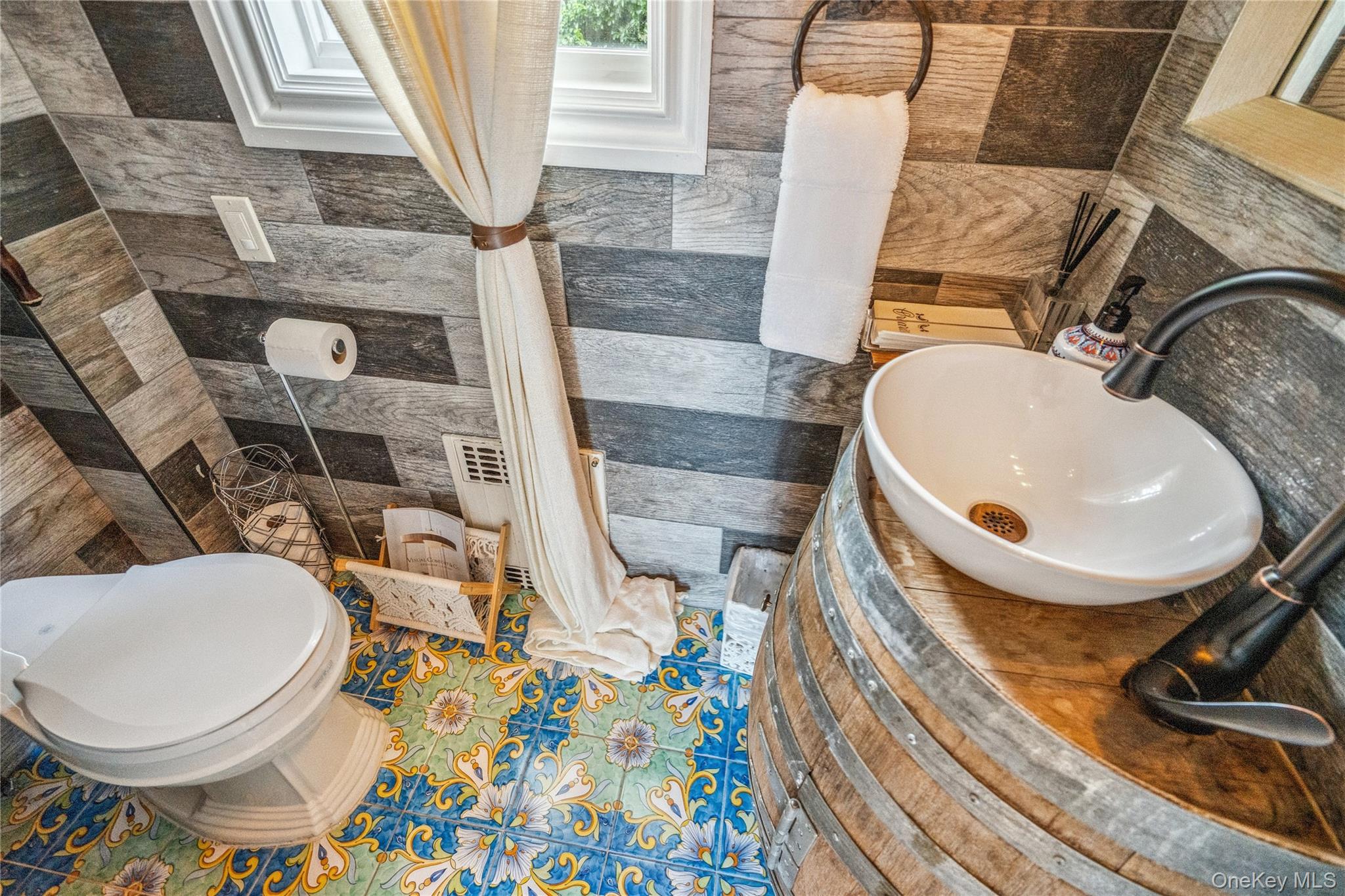 213 Guinea Woods Road, Old Westbury, NY 11568