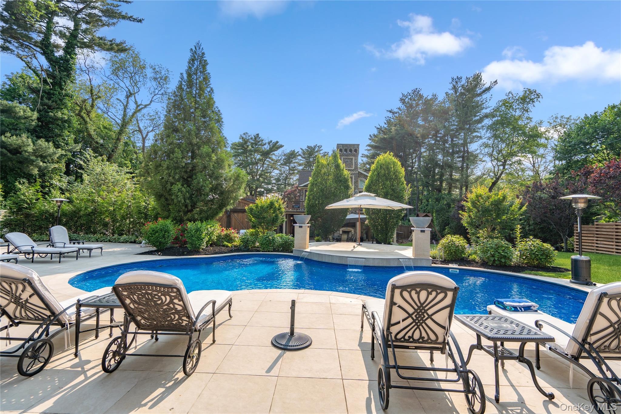 213 Guinea Woods Road, Old Westbury, NY 11568