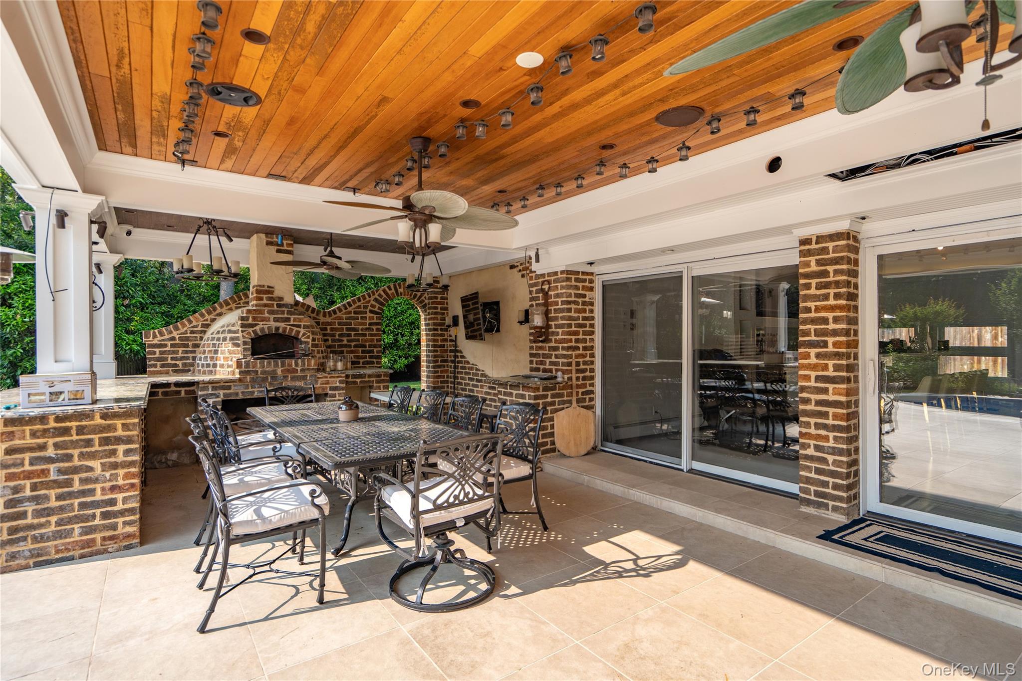 213 Guinea Woods Road, Old Westbury, NY 11568