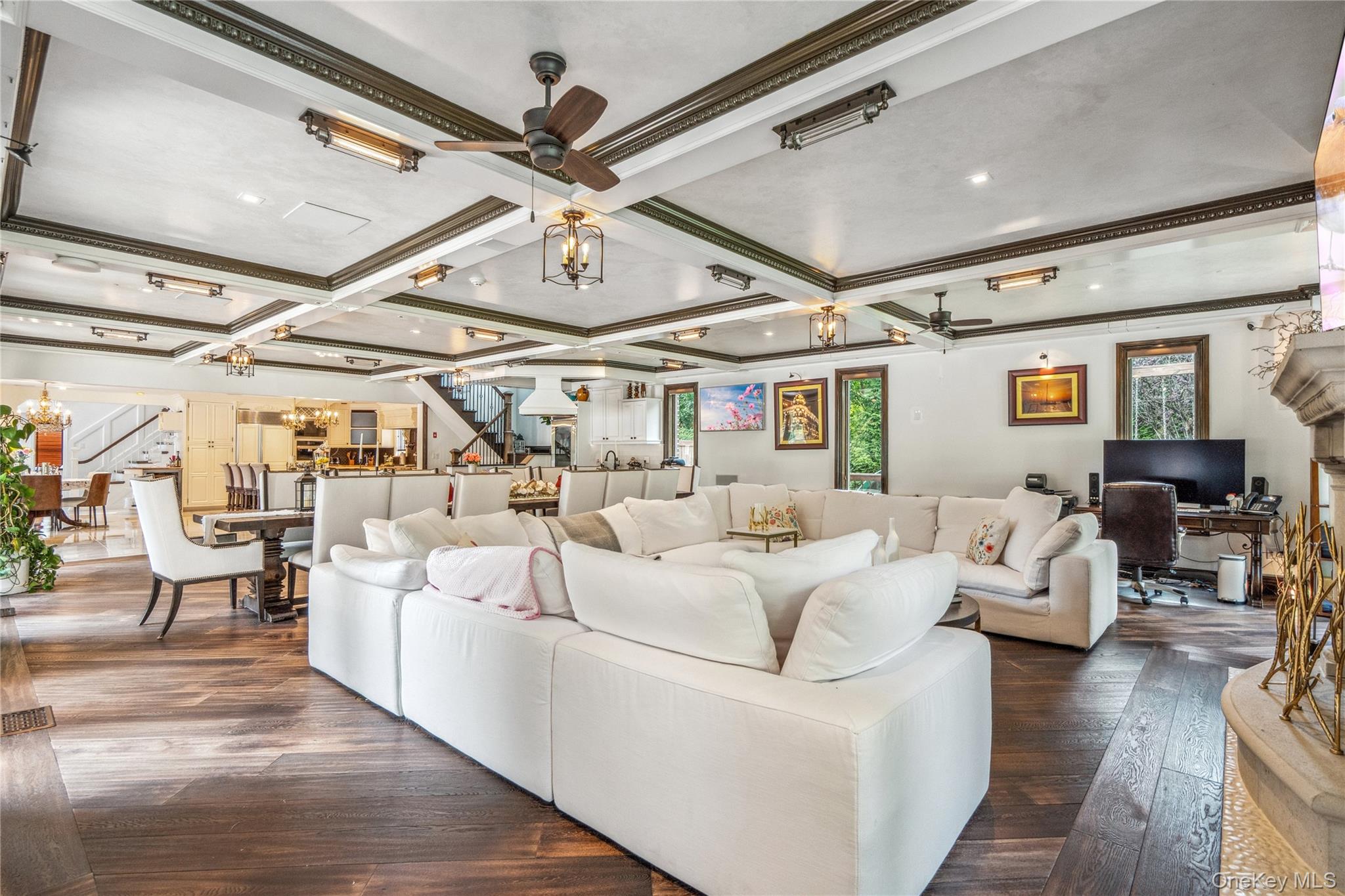 213 Guinea Woods Road, Old Westbury, NY 11568