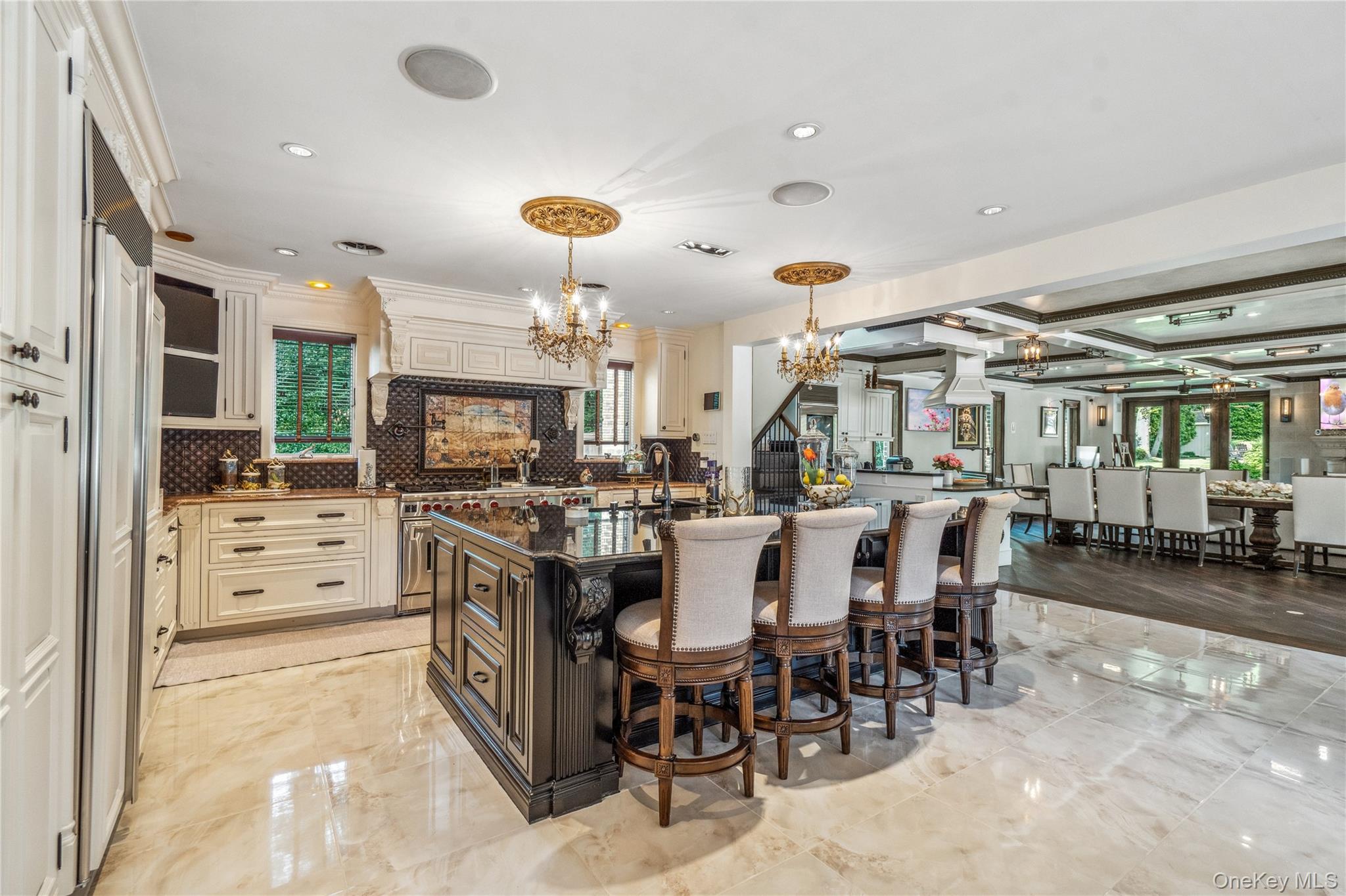 213 Guinea Woods Road, Old Westbury, NY 11568