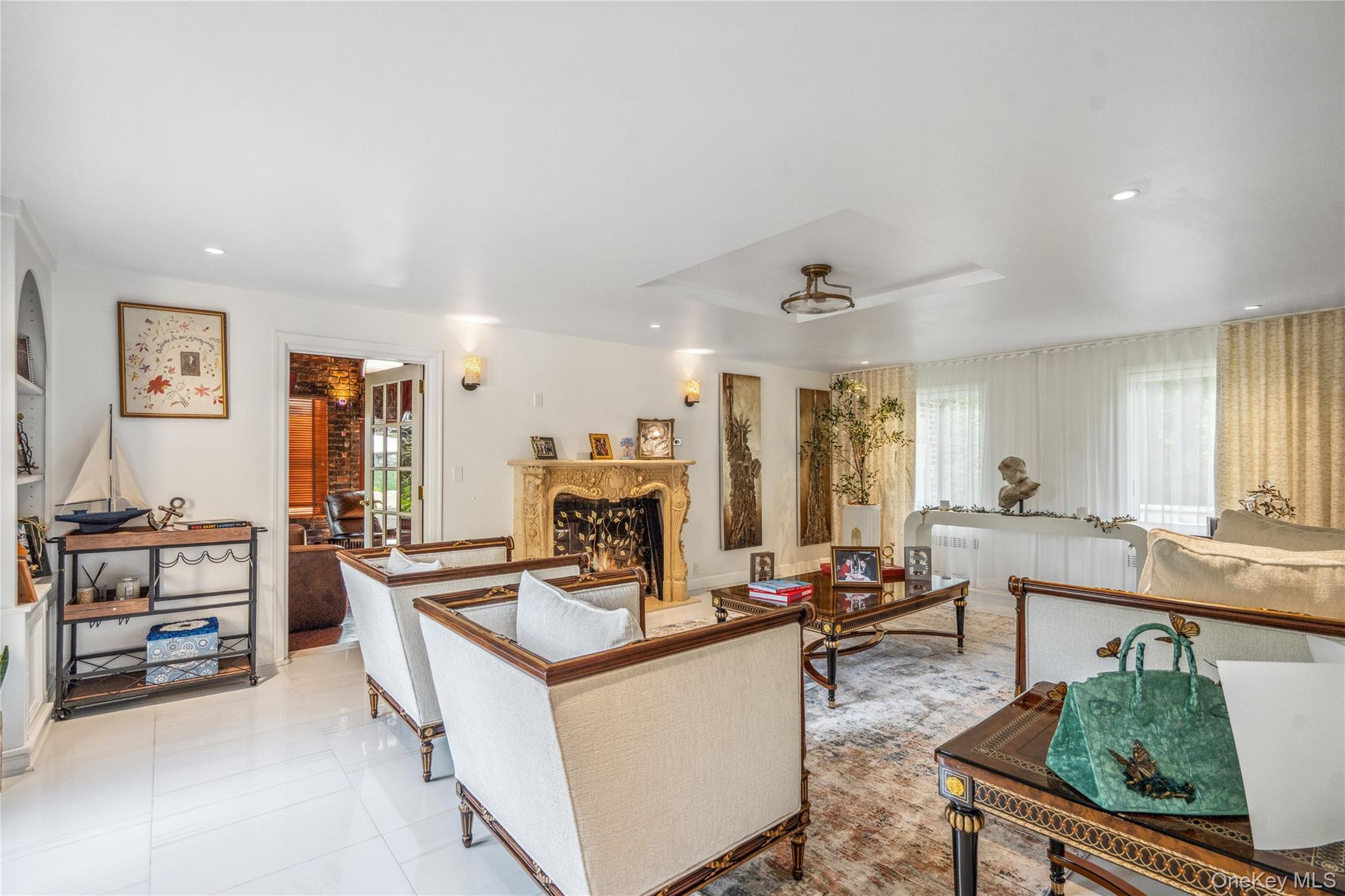 213 Guinea Woods Road, Old Westbury, NY 11568