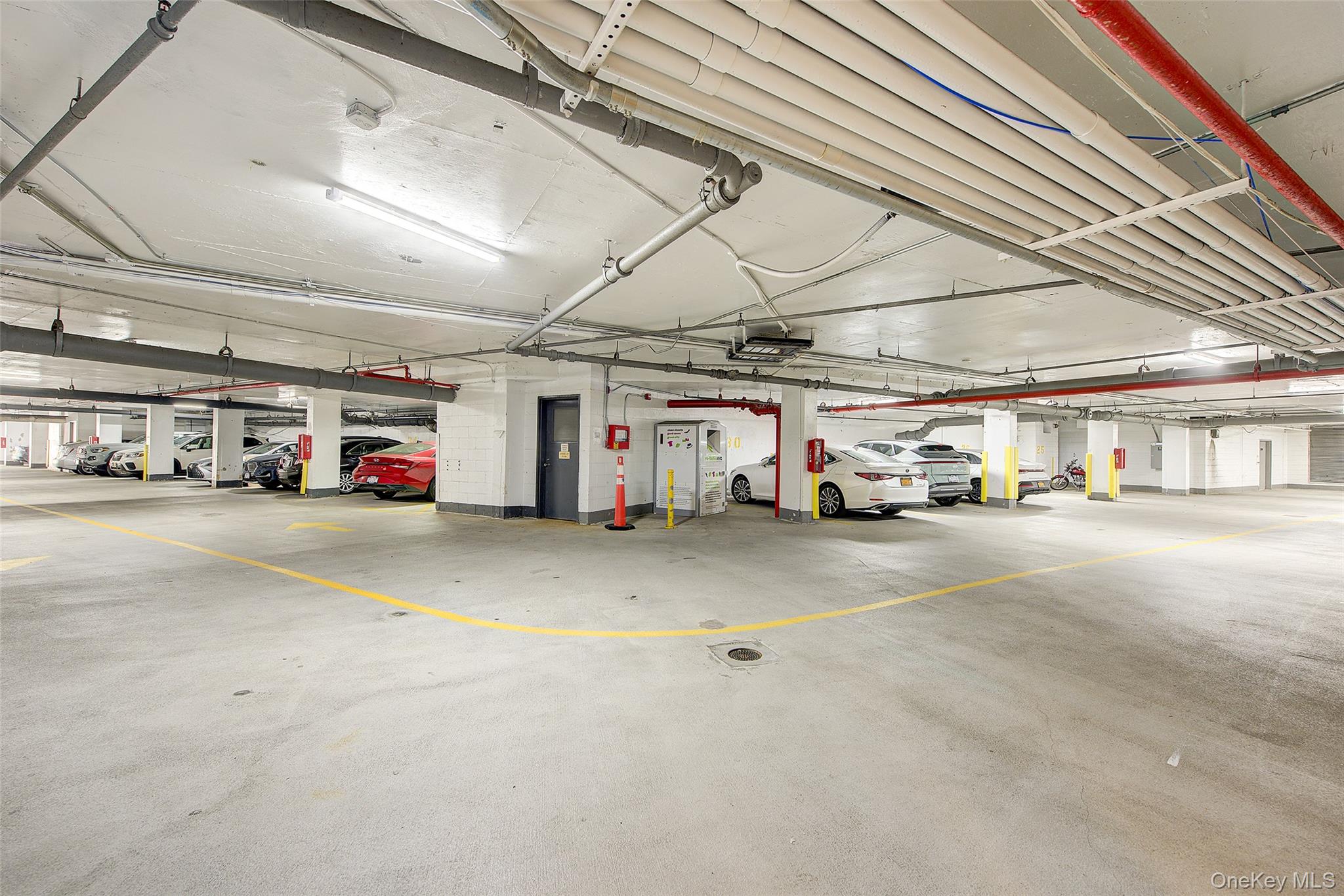 1 Bay Club Drive # 5H, Bayside, NY 11360